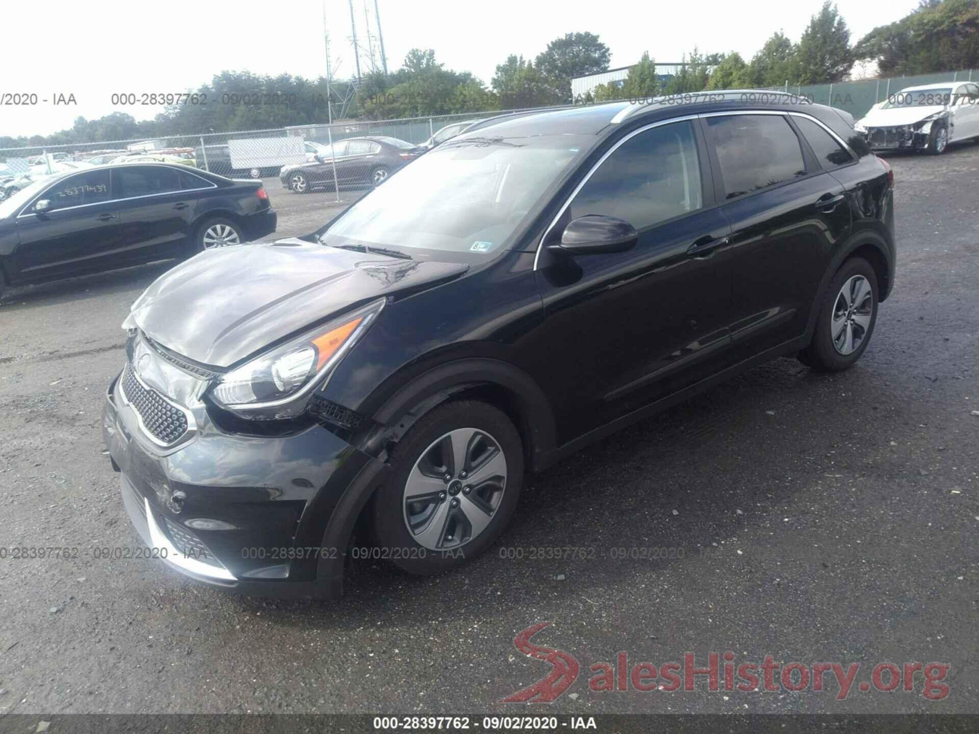 KNDCB3LC9J5210955 2018 KIA NIRO