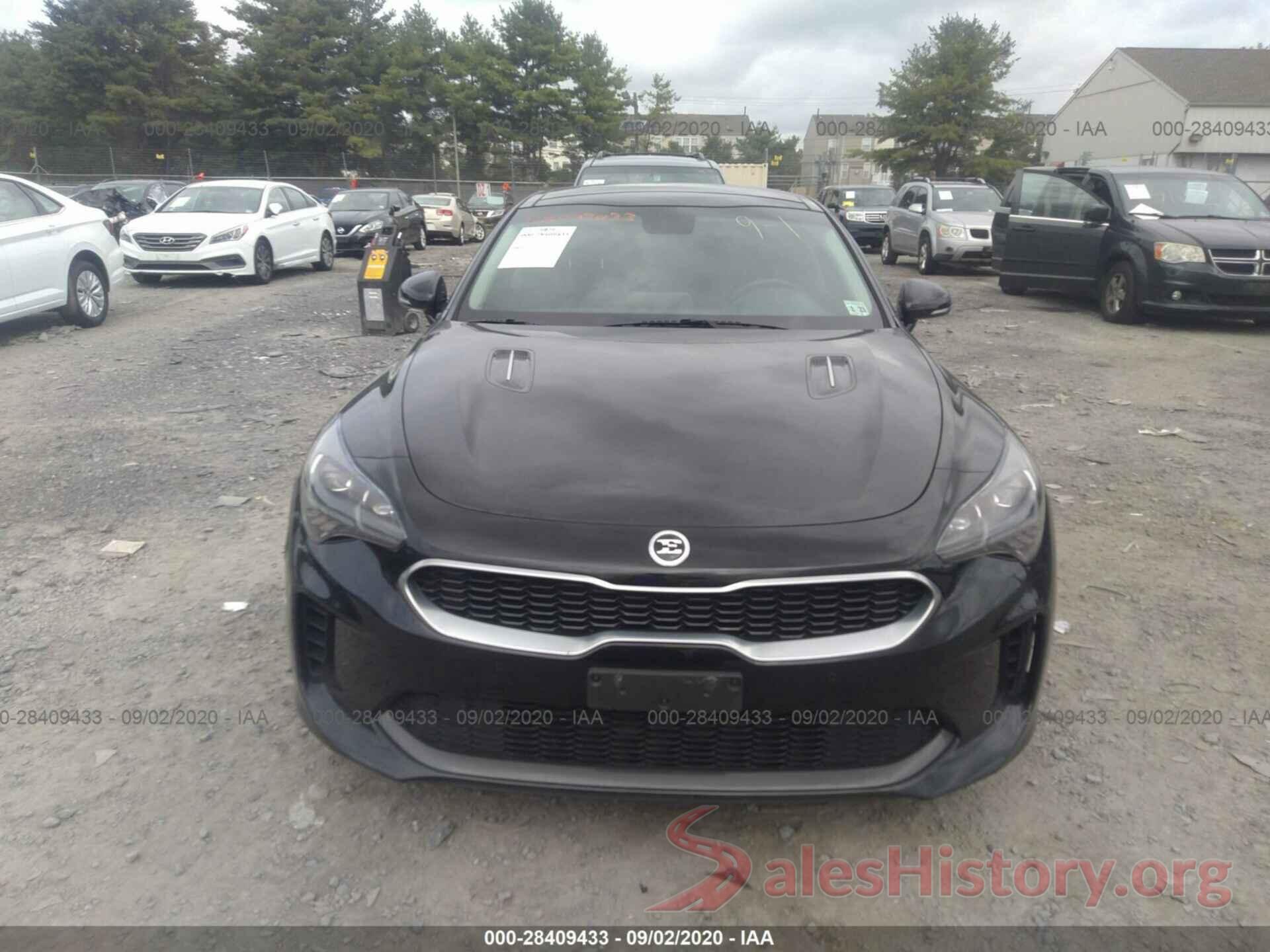 KNAE25LA2J6014012 2018 KIA STINGER