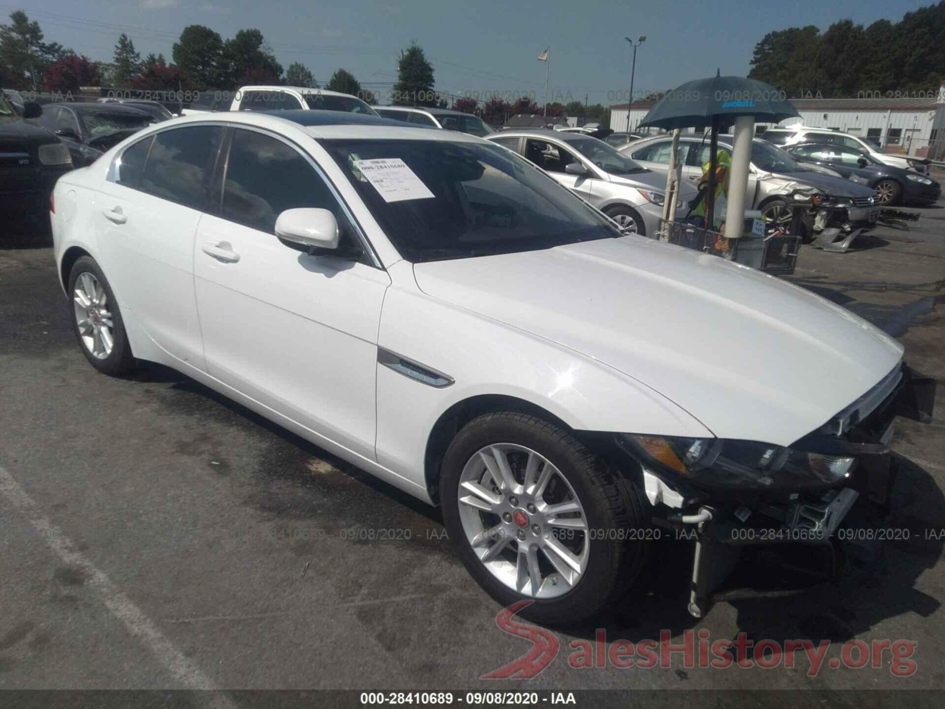 SAJAD4FX9JCP21181 2018 JAGUAR XE