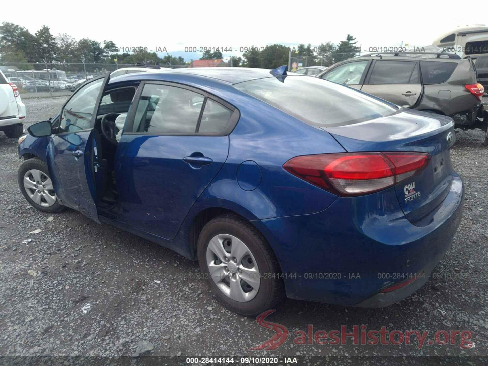 3KPFK4A78HE104388 2017 KIA FORTE