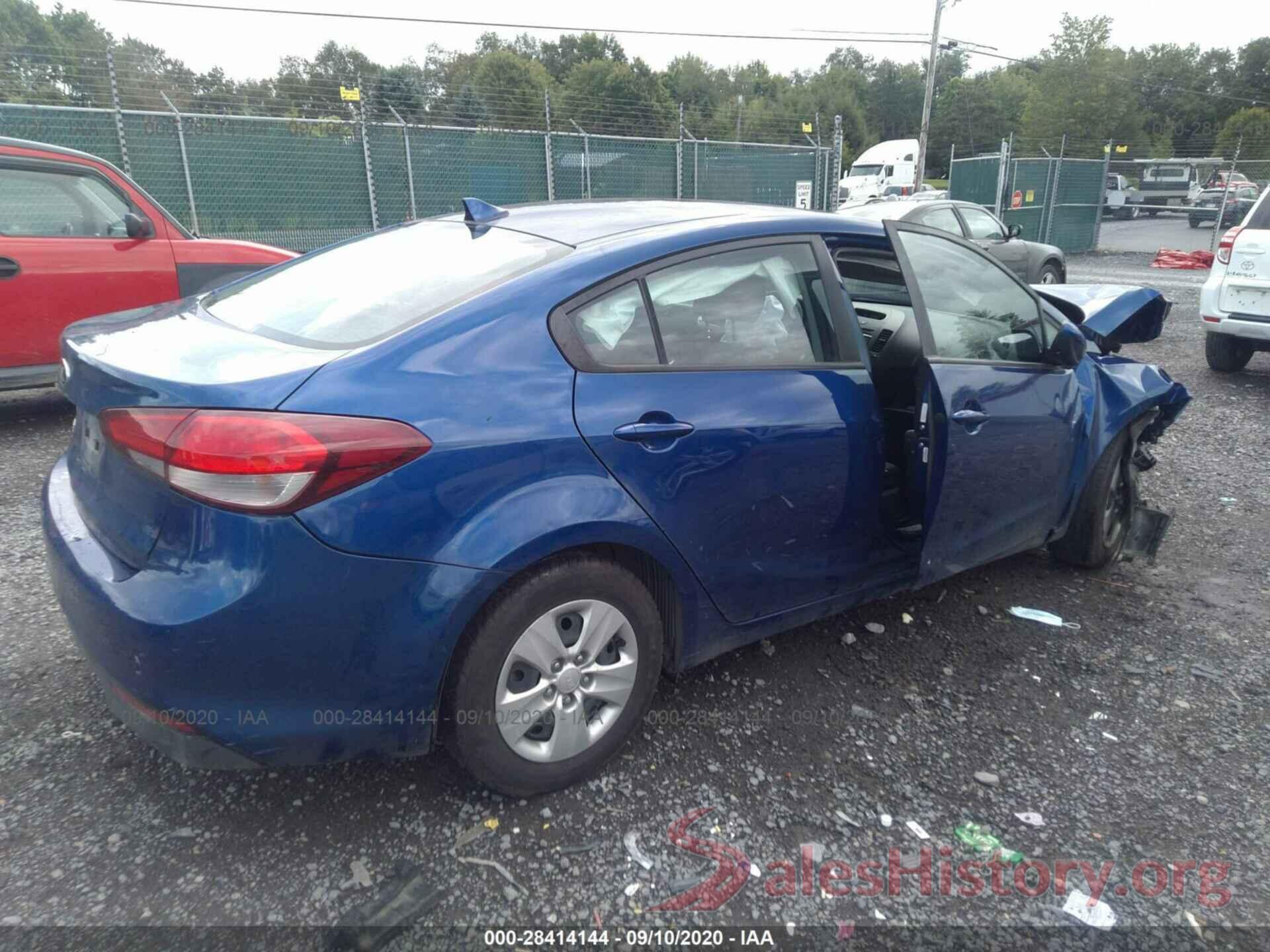 3KPFK4A78HE104388 2017 KIA FORTE