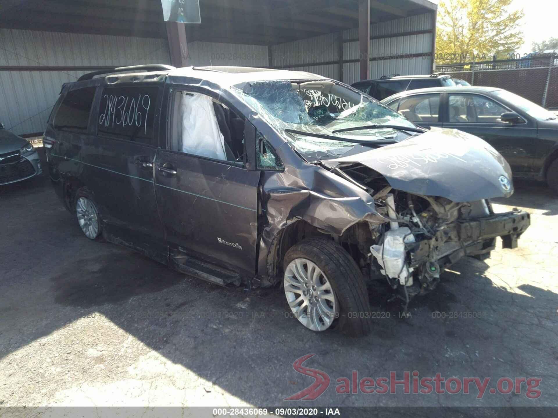 5TDYZ3DC9HS883216 2017 TOYOTA SIENNA