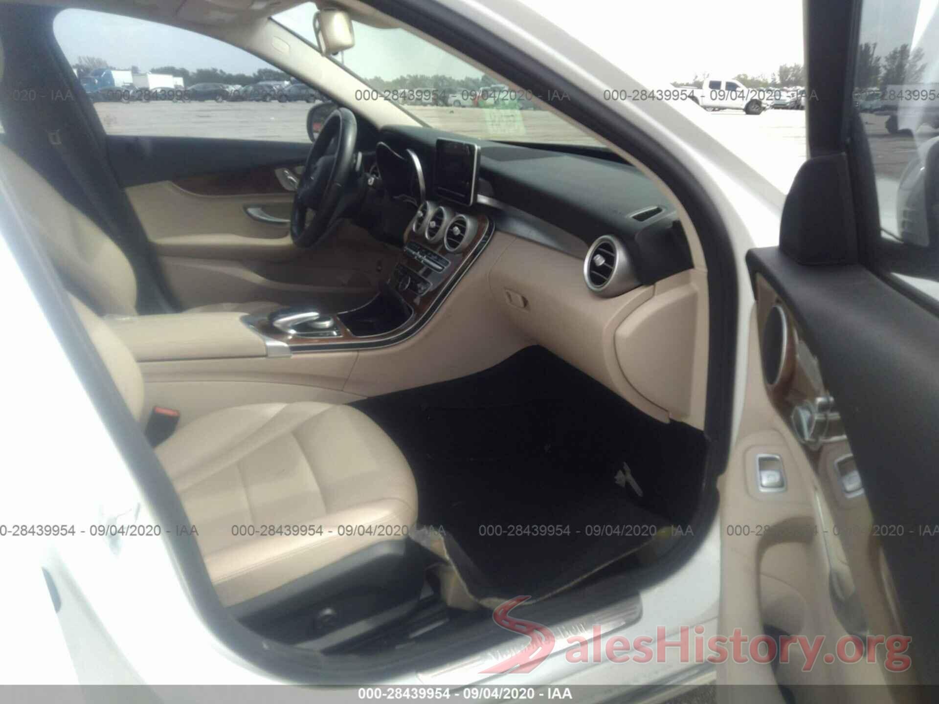 WDDWF4JB1GR145947 2016 MERCEDES-BENZ C-CLASS