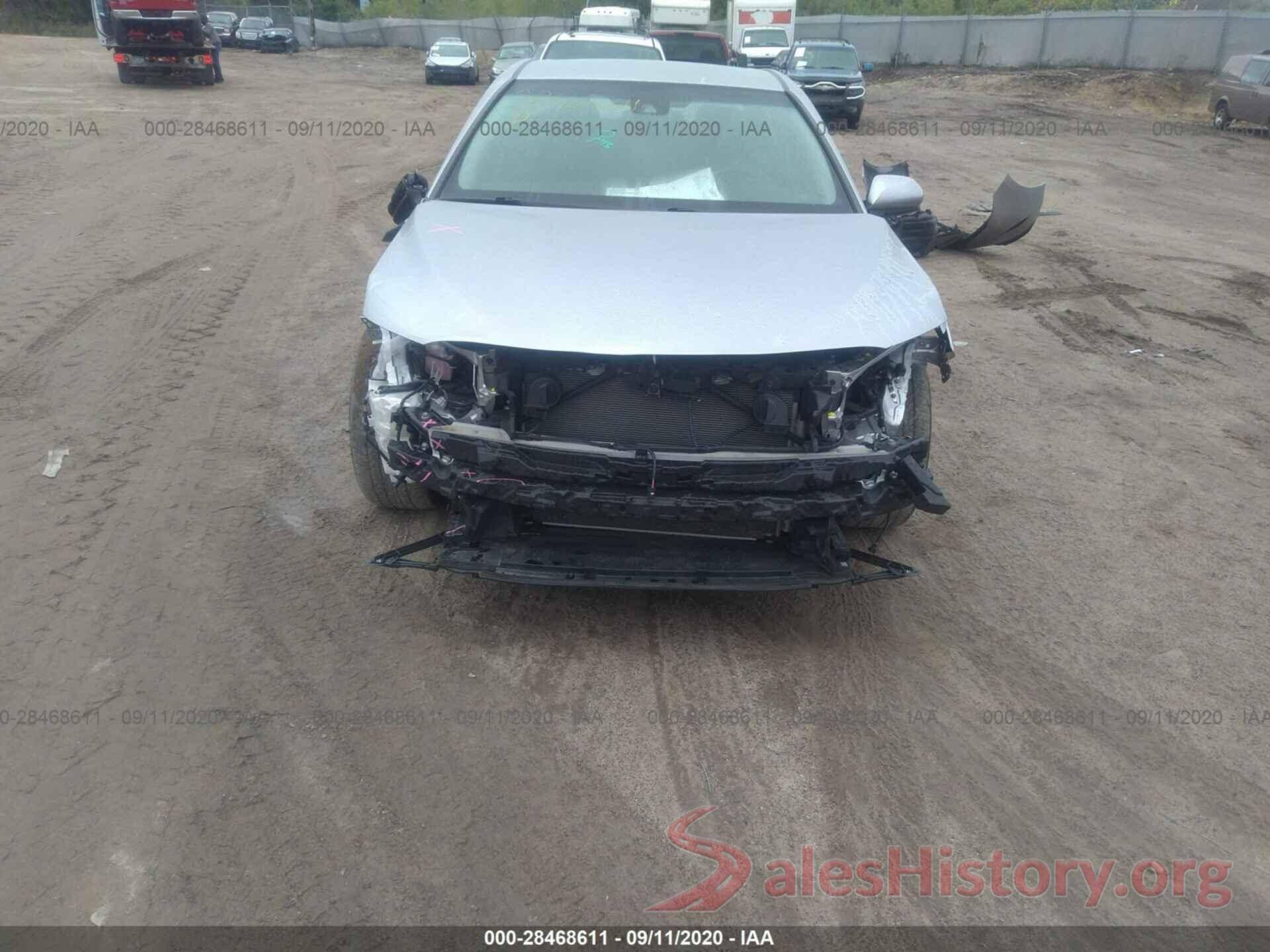 4T1B11HK8JU028135 2018 TOYOTA CAMRY