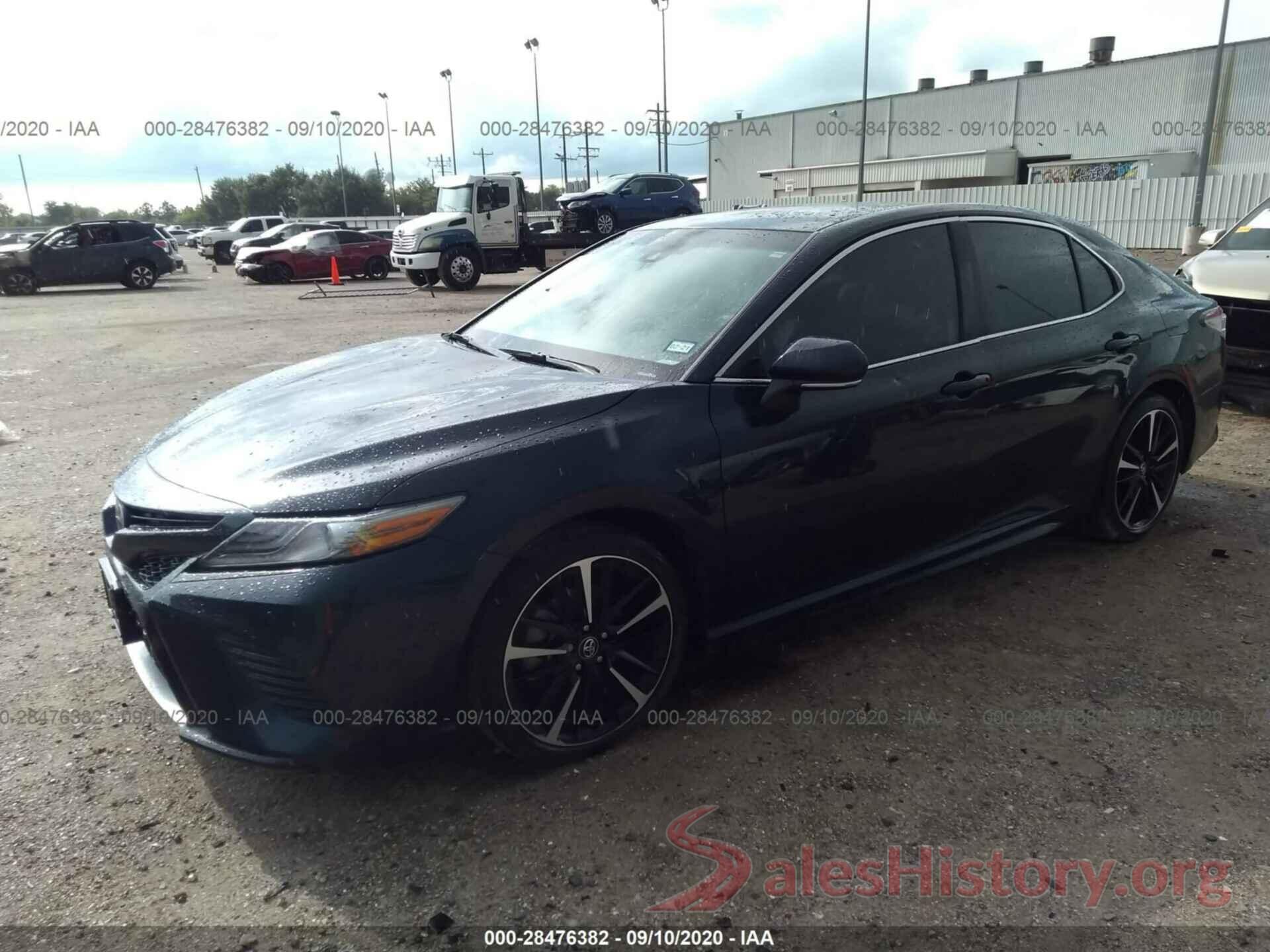 4T1B61HK1JU562630 2018 TOYOTA CAMRY