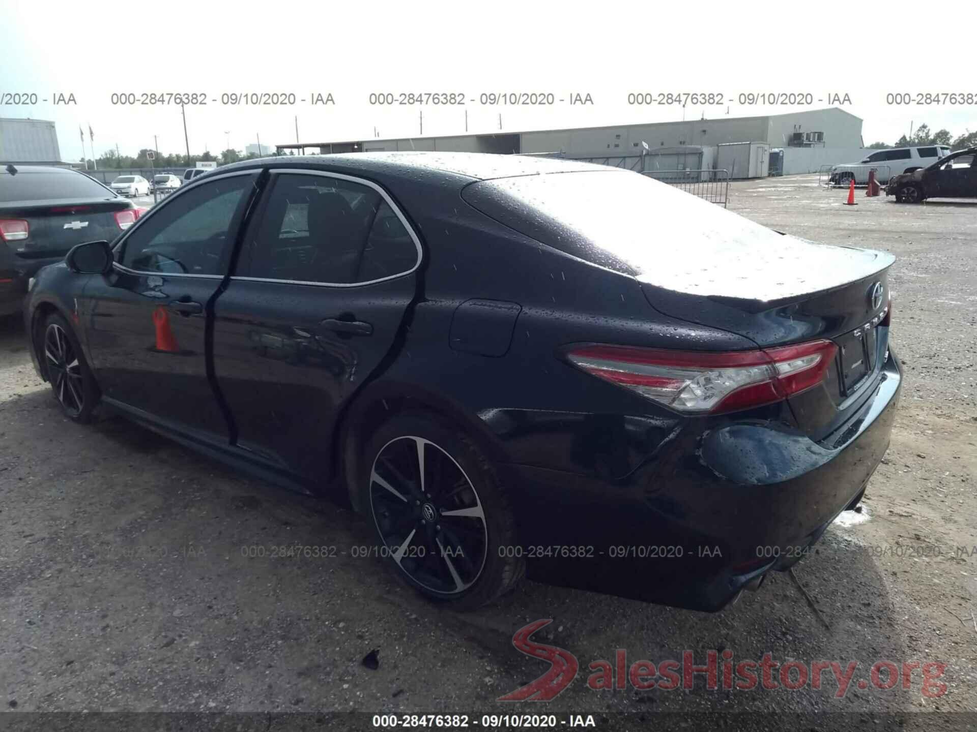 4T1B61HK1JU562630 2018 TOYOTA CAMRY