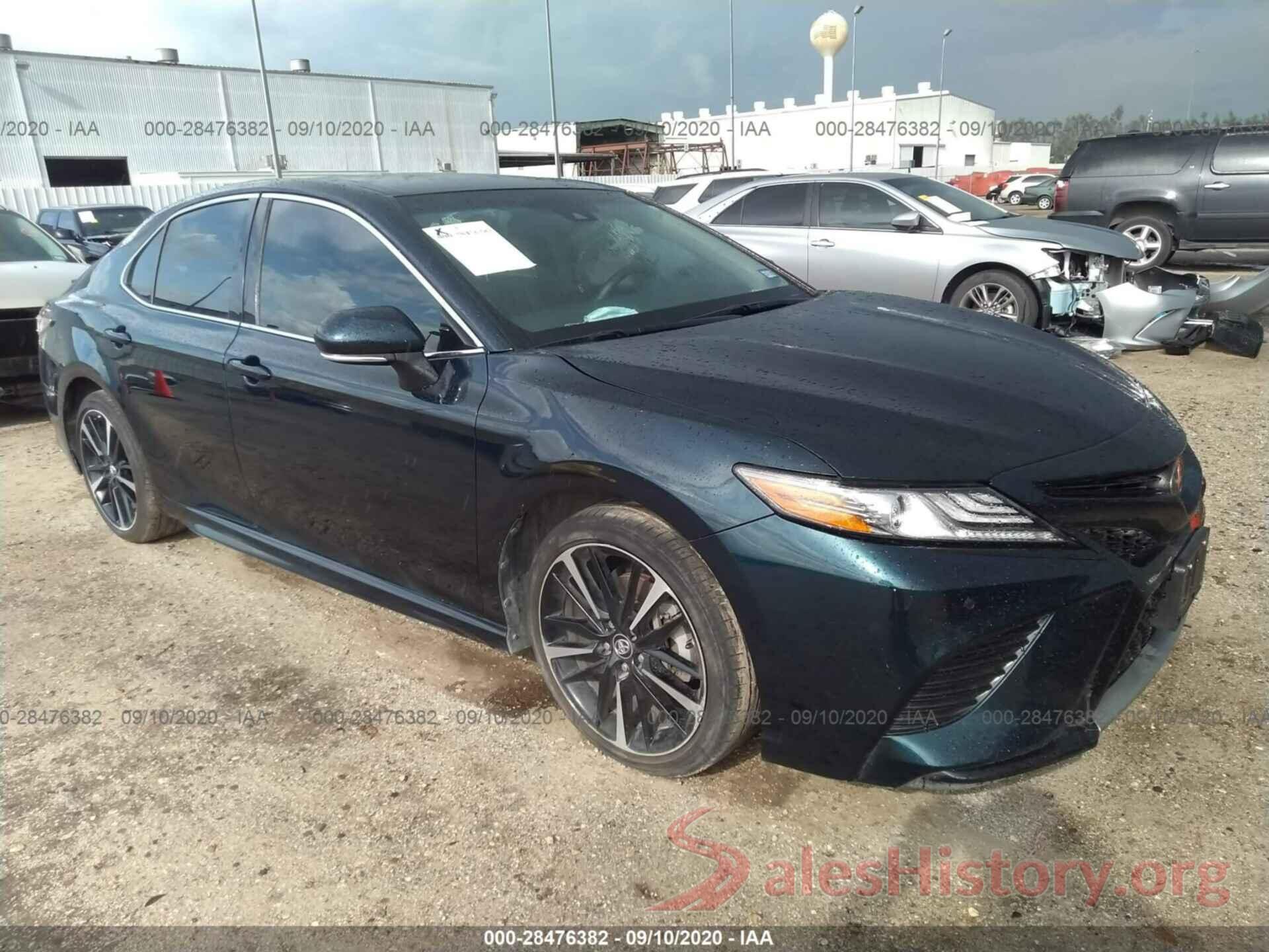 4T1B61HK1JU562630 2018 TOYOTA CAMRY