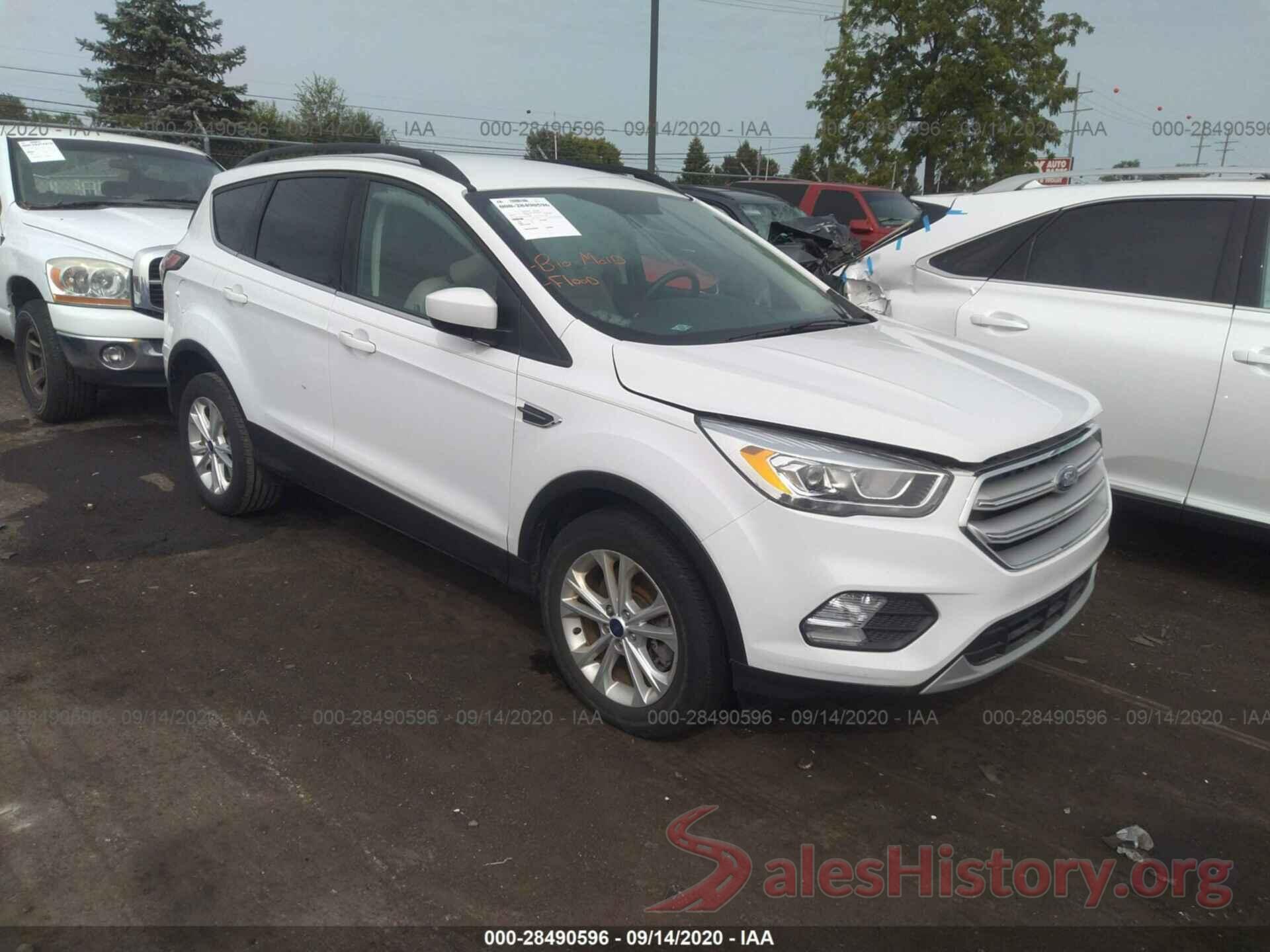 1FMCU9HD0JUA90608 2018 FORD ESCAPE