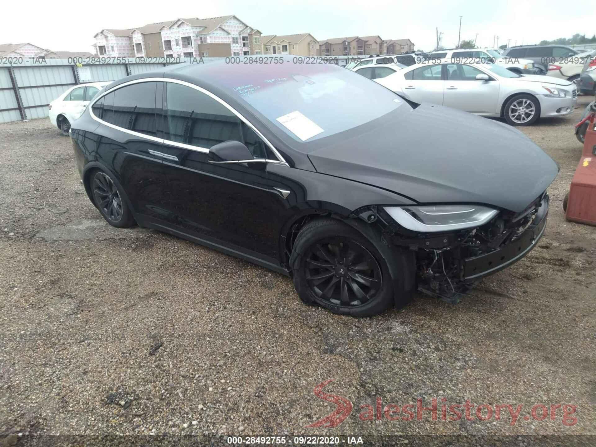 5YJXCBE26JF141279 2018 TESLA MODEL X