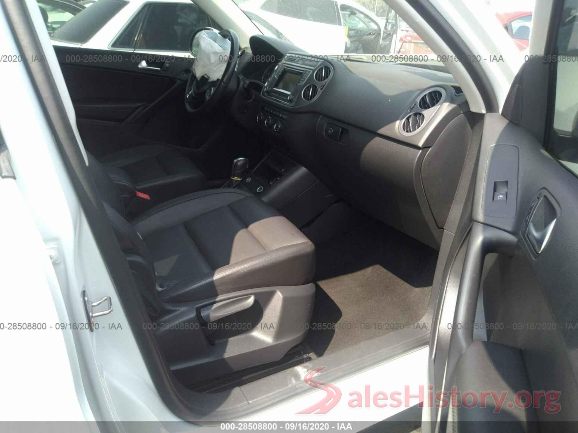 WVGAV7AX7GK000193 2016 VOLKSWAGEN TIGUAN