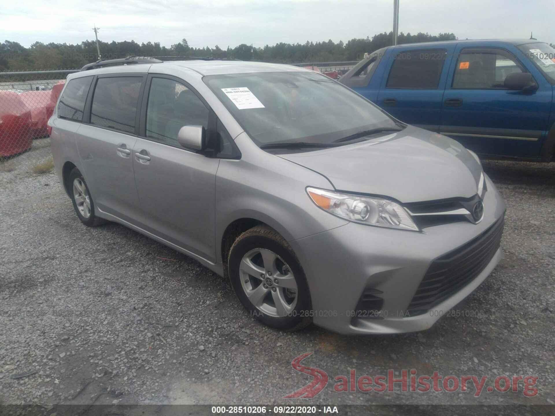 5TDKZ3DC8LS070321 2020 TOYOTA SIENNA