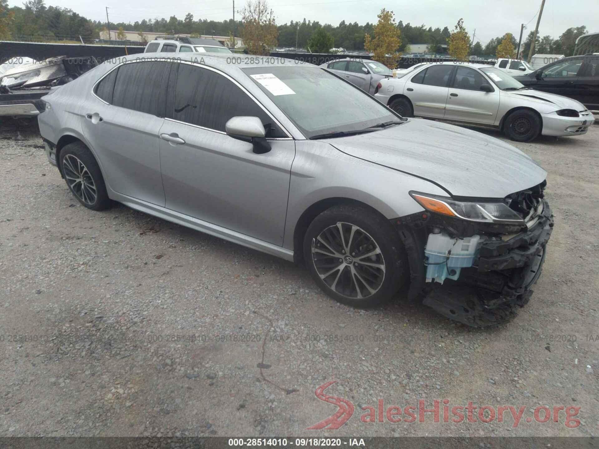 4T1B11HK4JU147039 2018 TOYOTA CAMRY