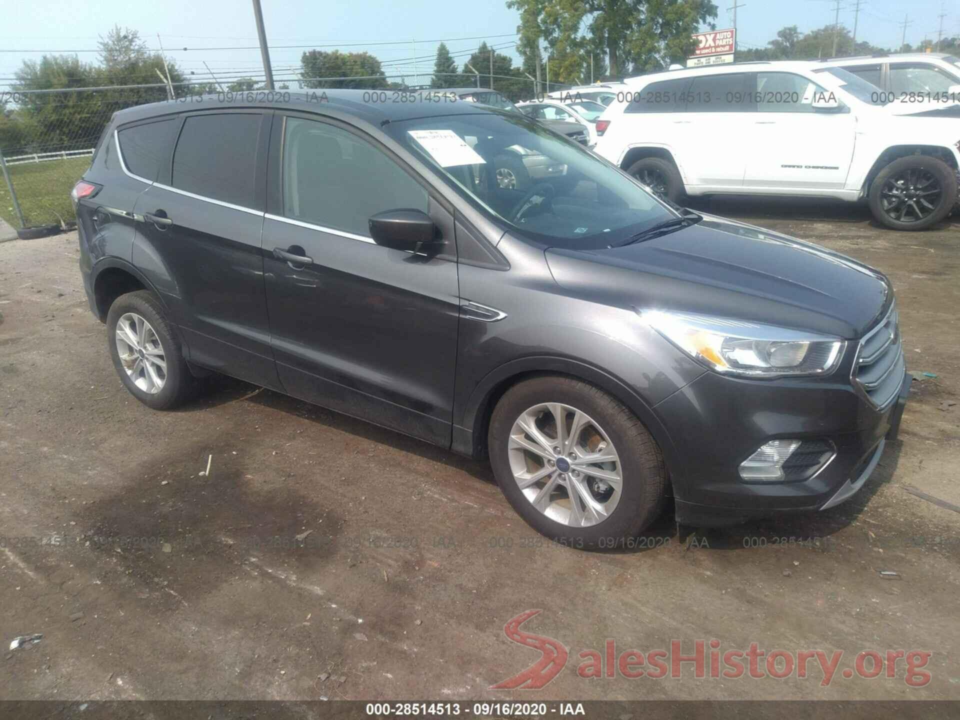 1FMCU0GD8HUD92610 2017 FORD ESCAPE