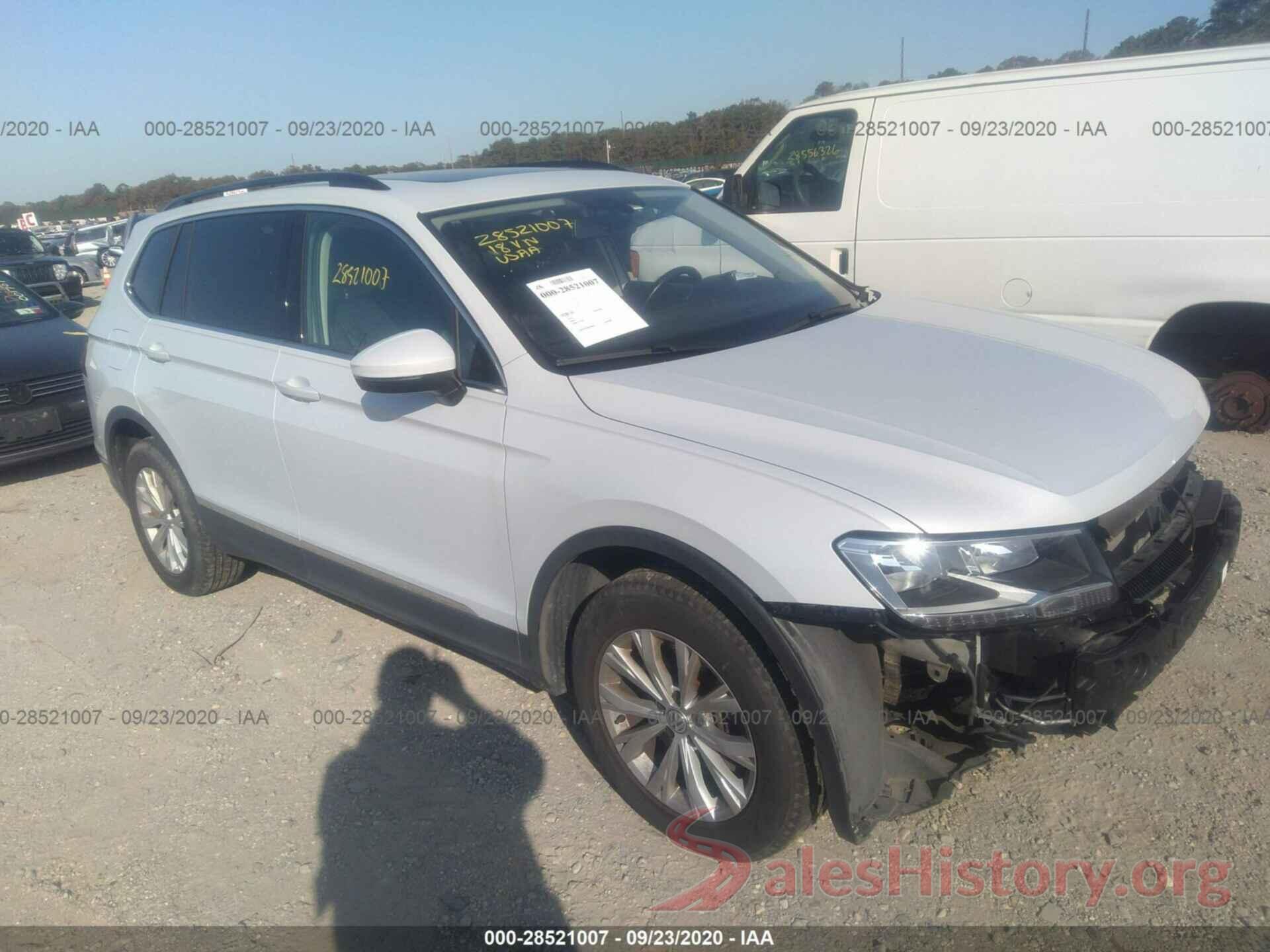 3VV2B7AX2JM050163 2018 VOLKSWAGEN TIGUAN