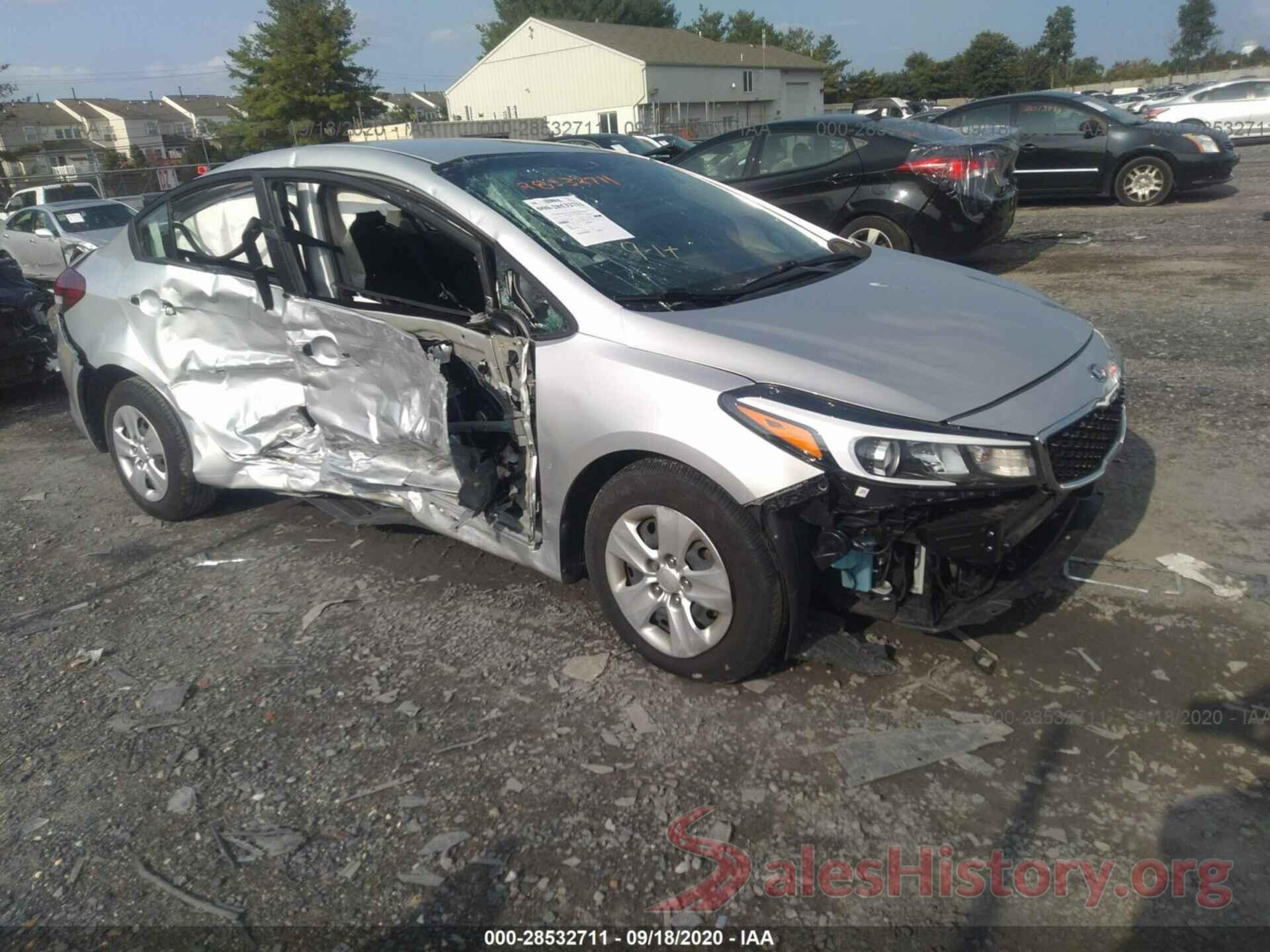 3KPFK4A79JE275530 2018 KIA FORTE