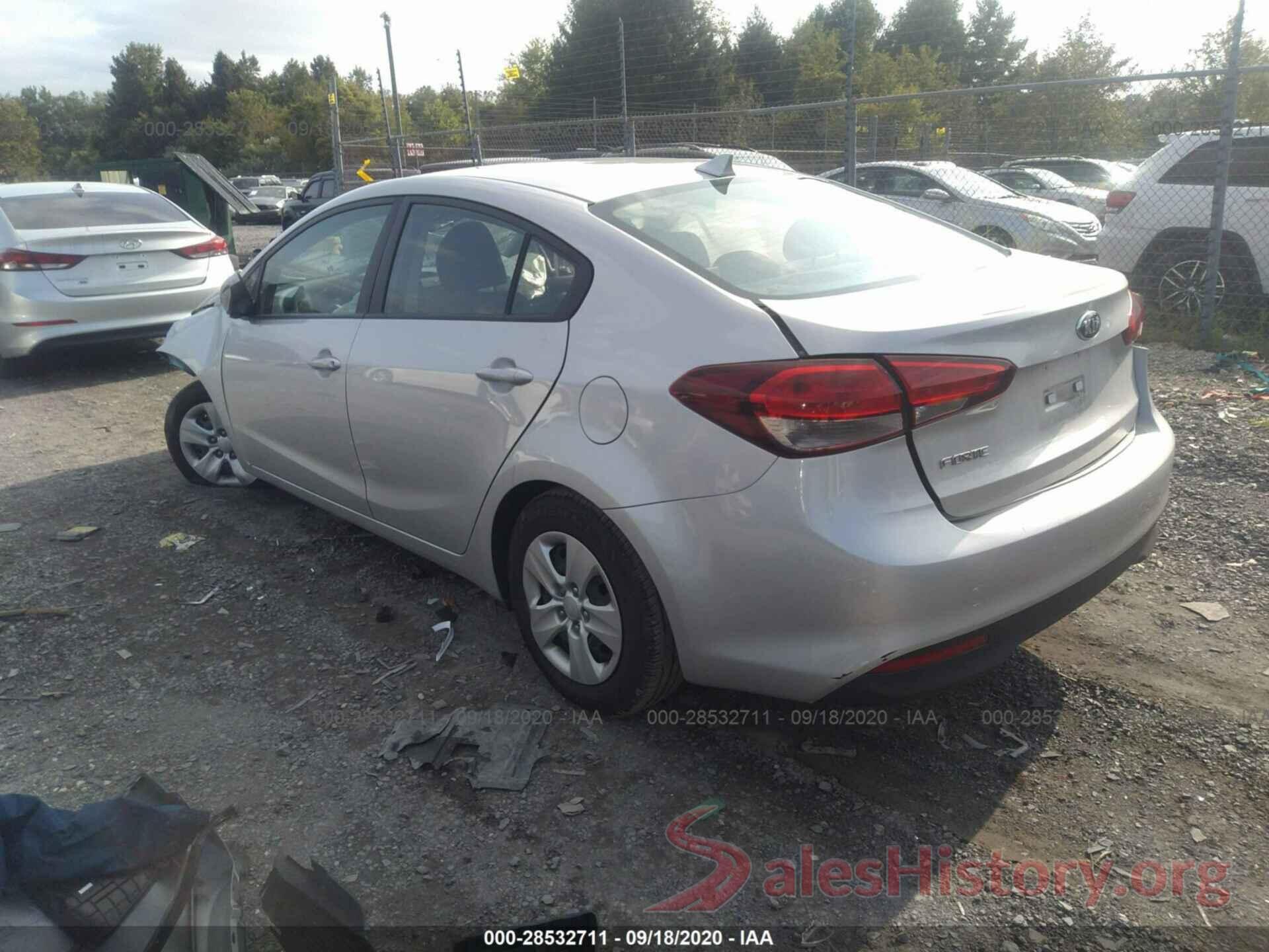 3KPFK4A79JE275530 2018 KIA FORTE