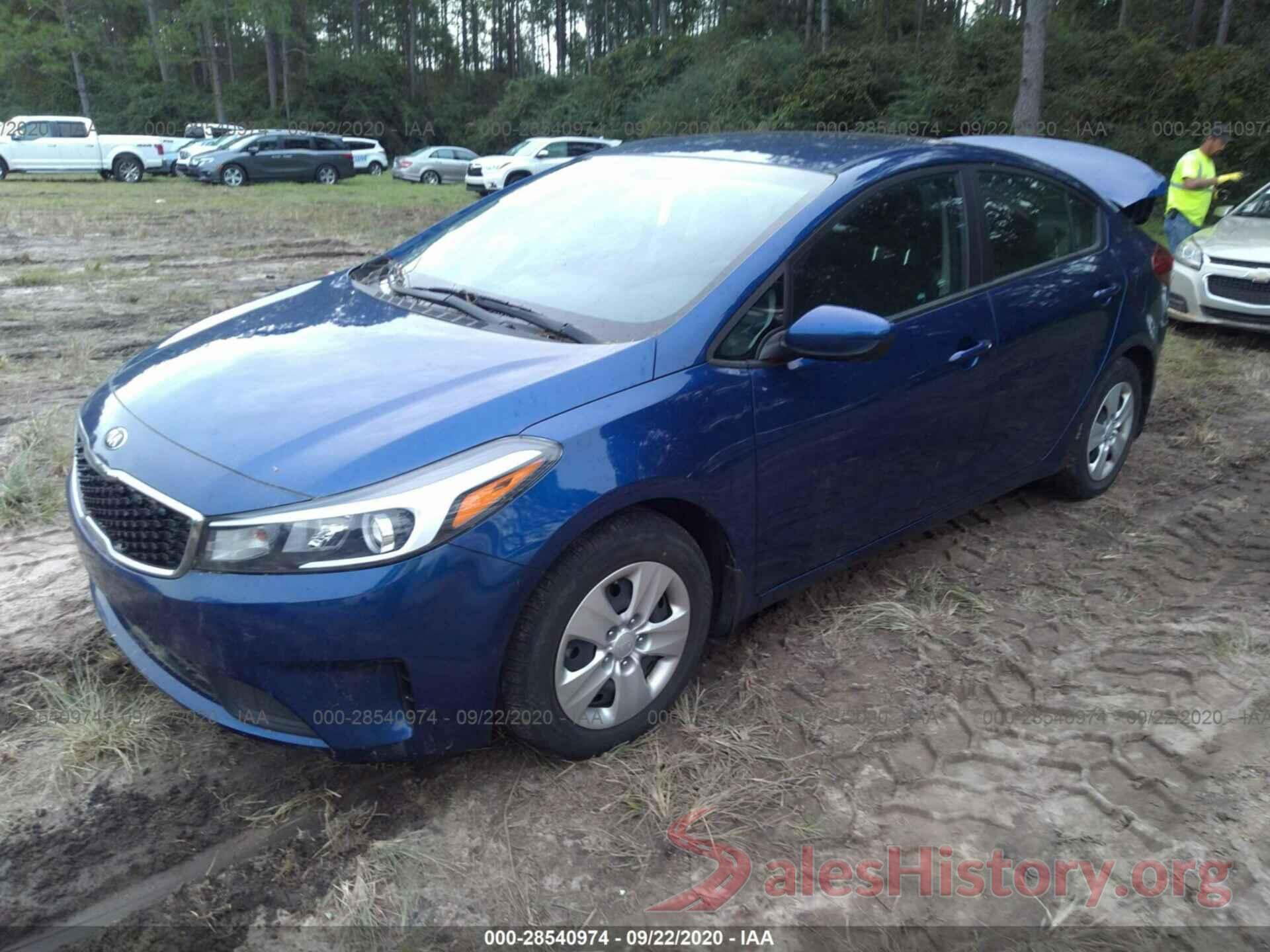 3KPFK4A77JE196678 2018 KIA FORTE