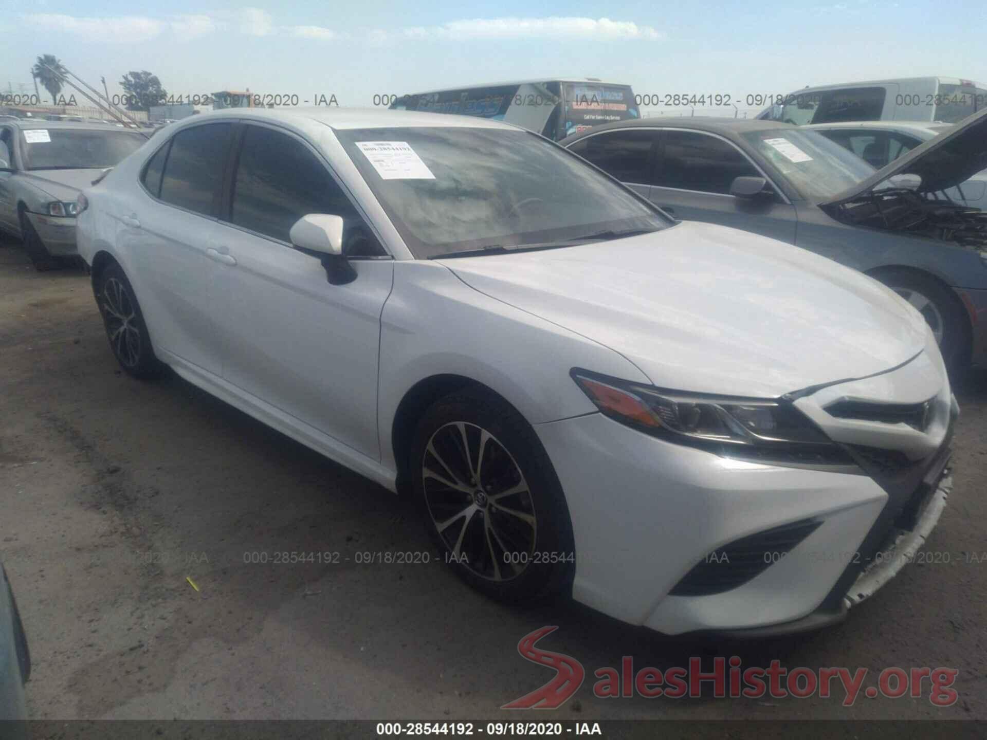 4T1B11HK6JU604837 2018 TOYOTA CAMRY