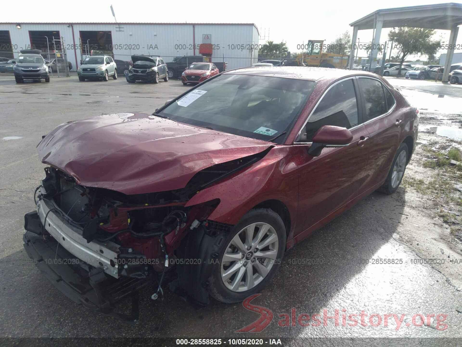 4T1B11HK2JU668633 2018 TOYOTA CAMRY