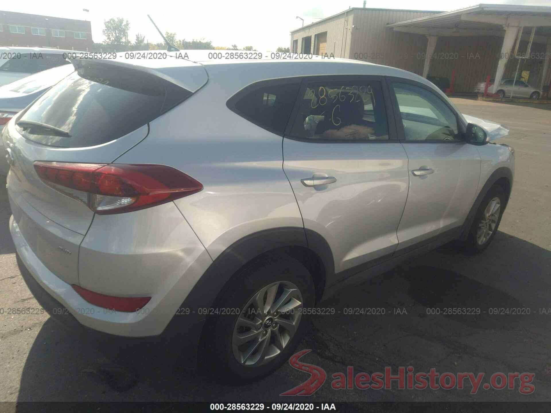 KM8J2CA46JU812426 2018 HYUNDAI TUCSON