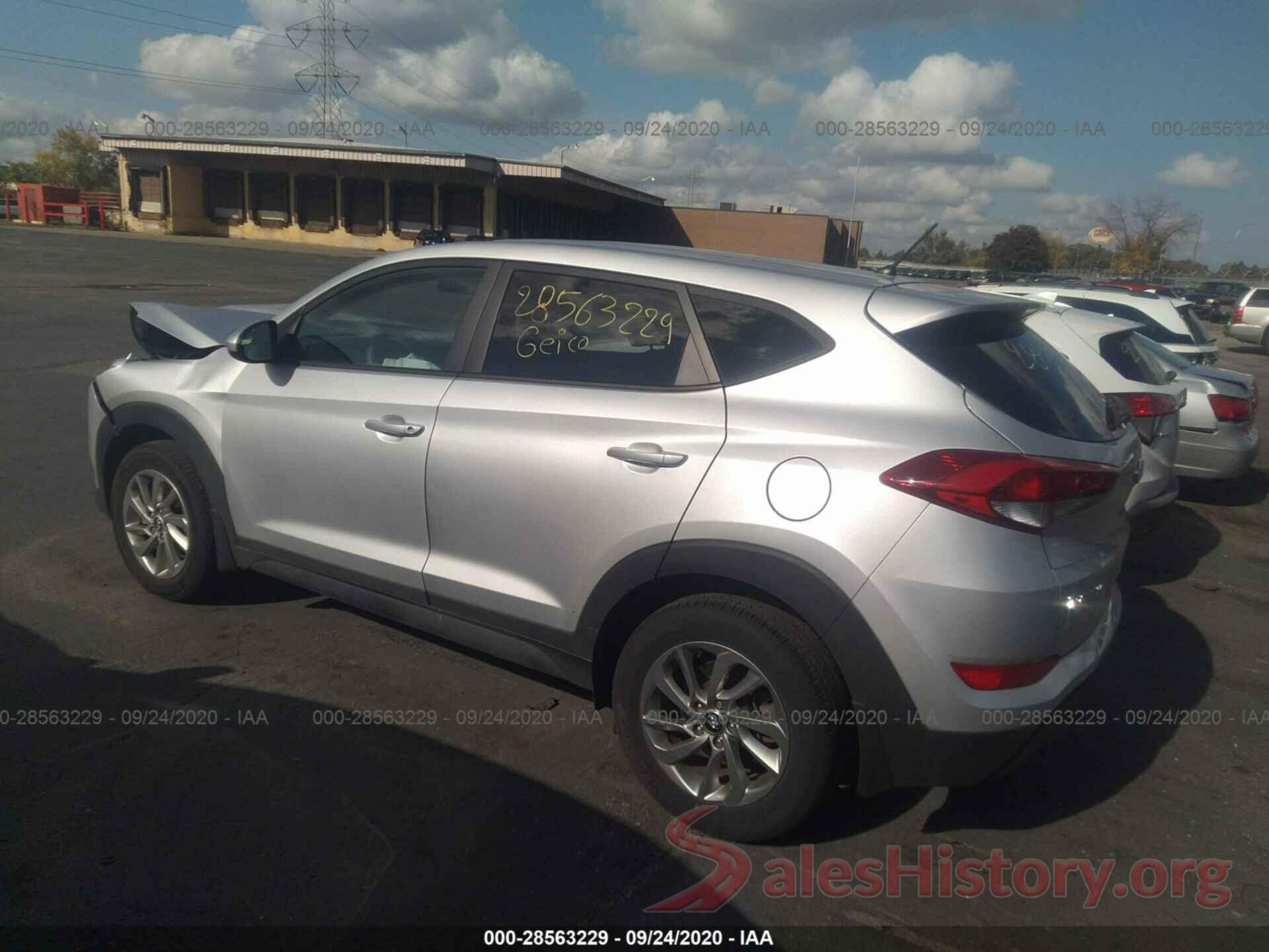 KM8J2CA46JU812426 2018 HYUNDAI TUCSON