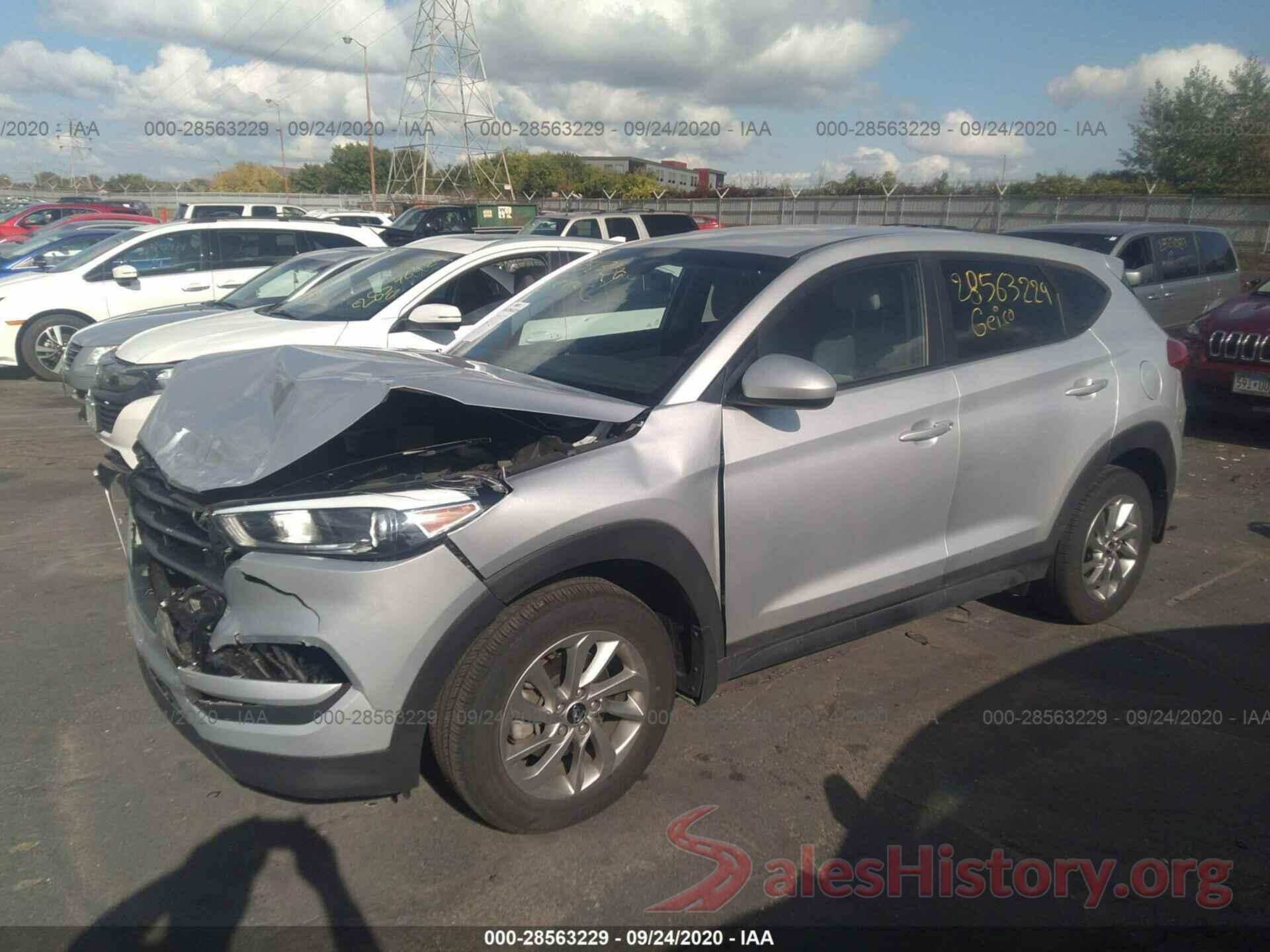 KM8J2CA46JU812426 2018 HYUNDAI TUCSON