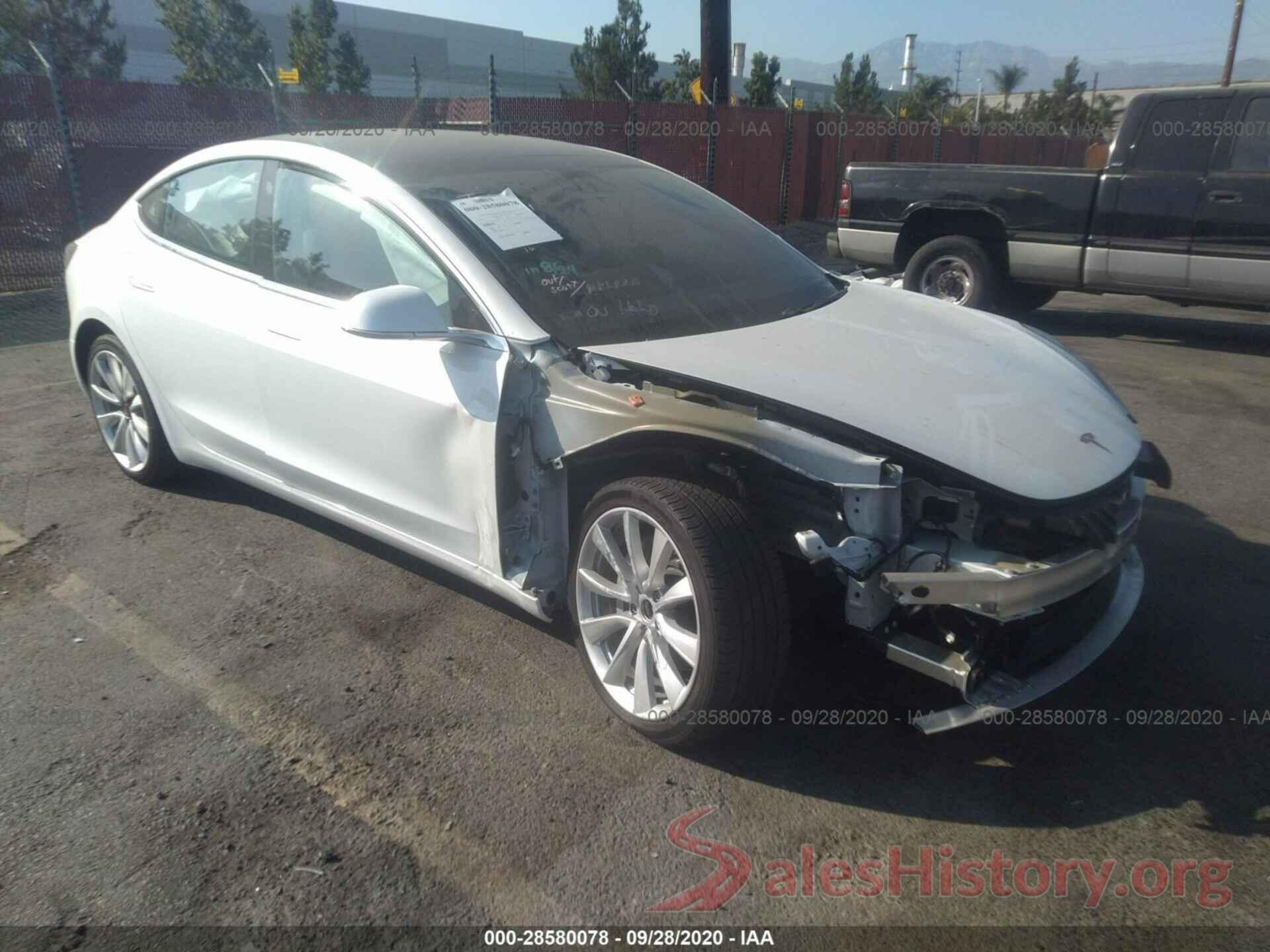 5YJ3E1EAXJF164736 2018 TESLA MODEL 3