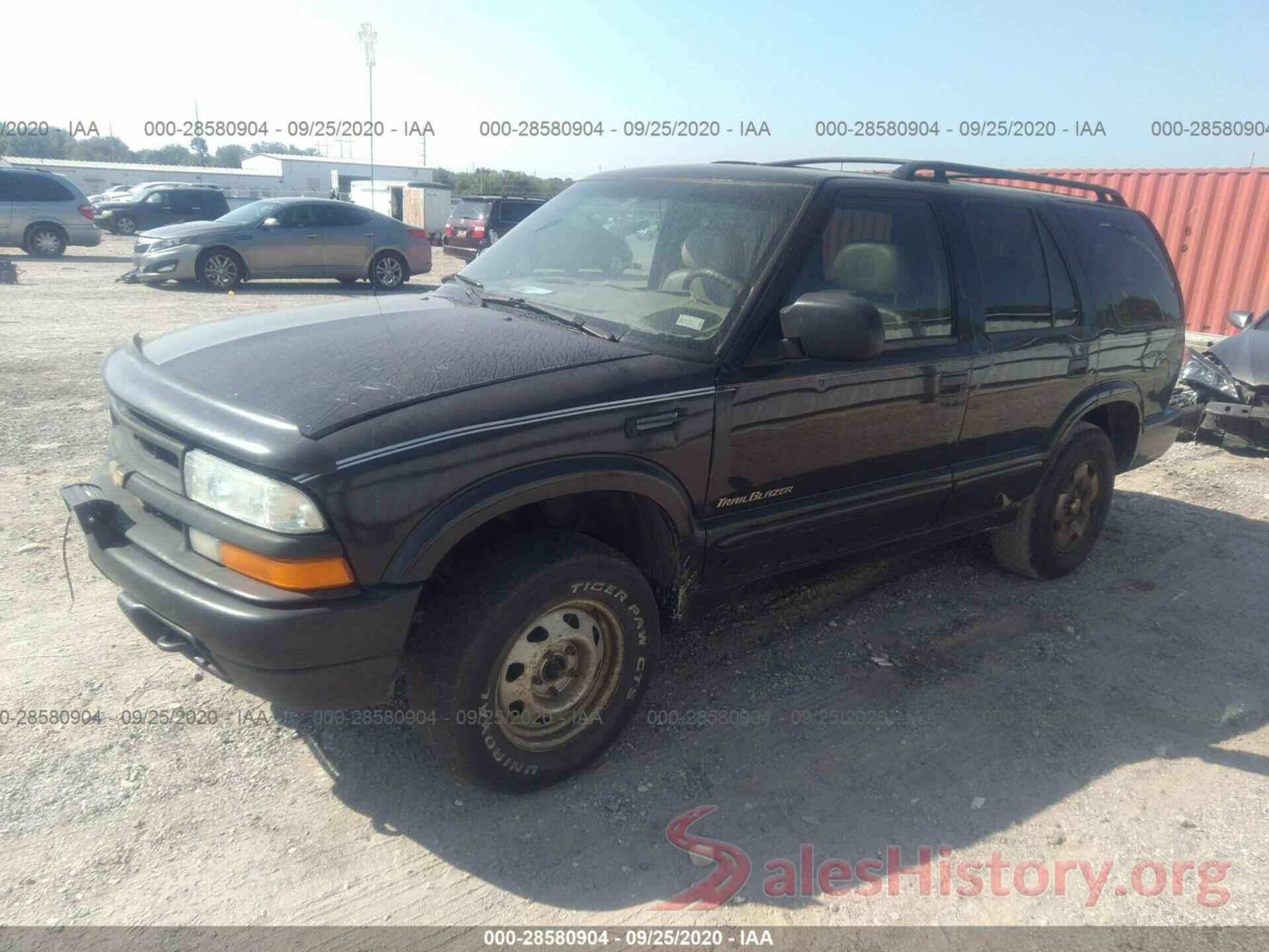 1GNDT13W6Y2172619 2000 CHEVROLET BLAZER