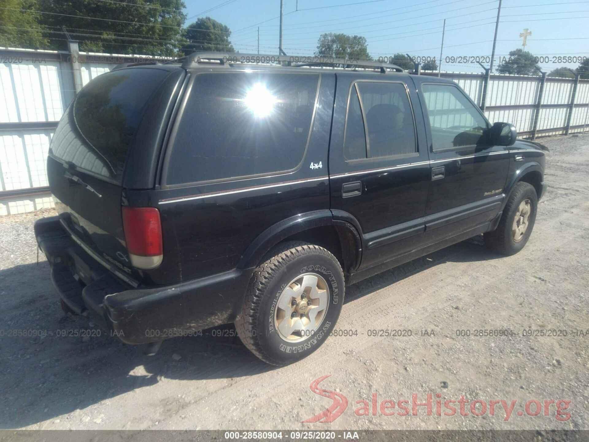 1GNDT13W6Y2172619 2000 CHEVROLET BLAZER