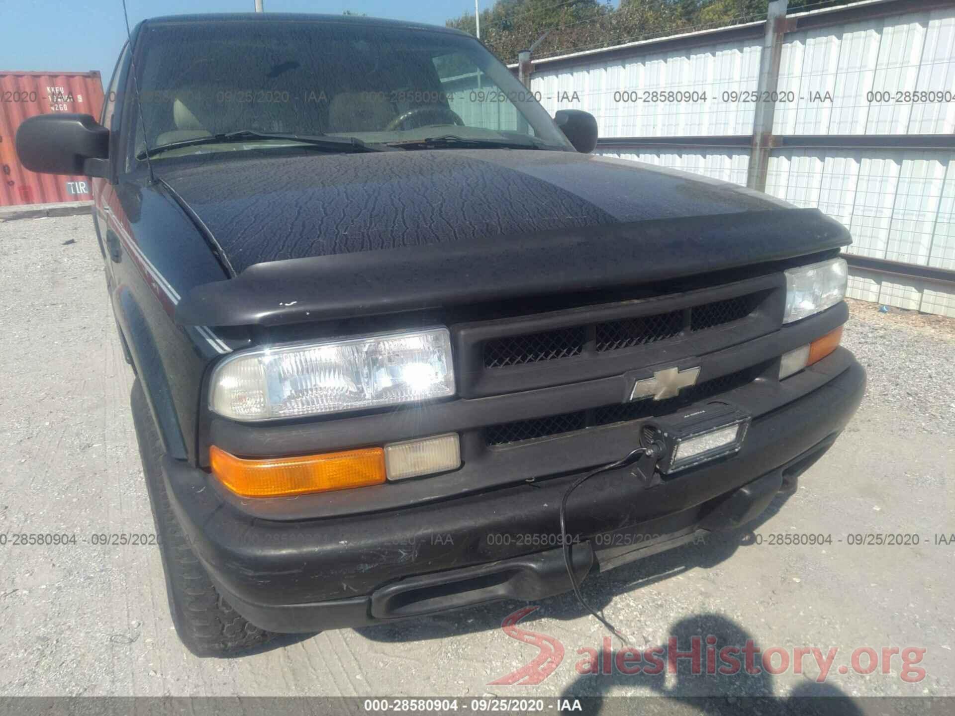 1GNDT13W6Y2172619 2000 CHEVROLET BLAZER