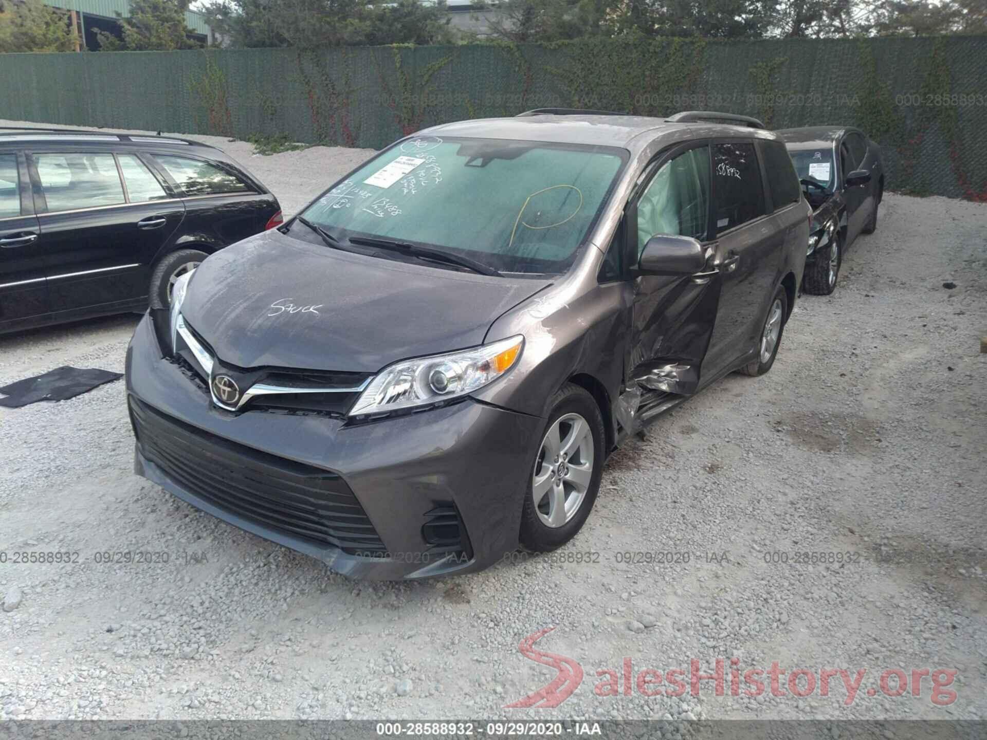 5TDKZ3DC5KS973279 2019 TOYOTA SIENNA