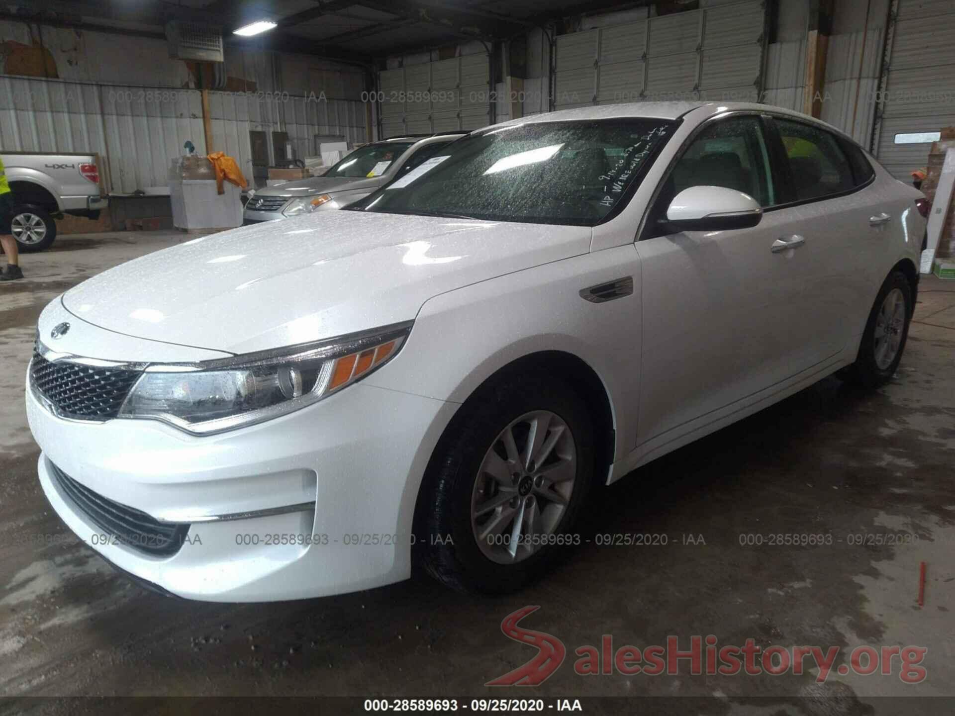 KNAGT4L35J5216740 2018 KIA OPTIMA