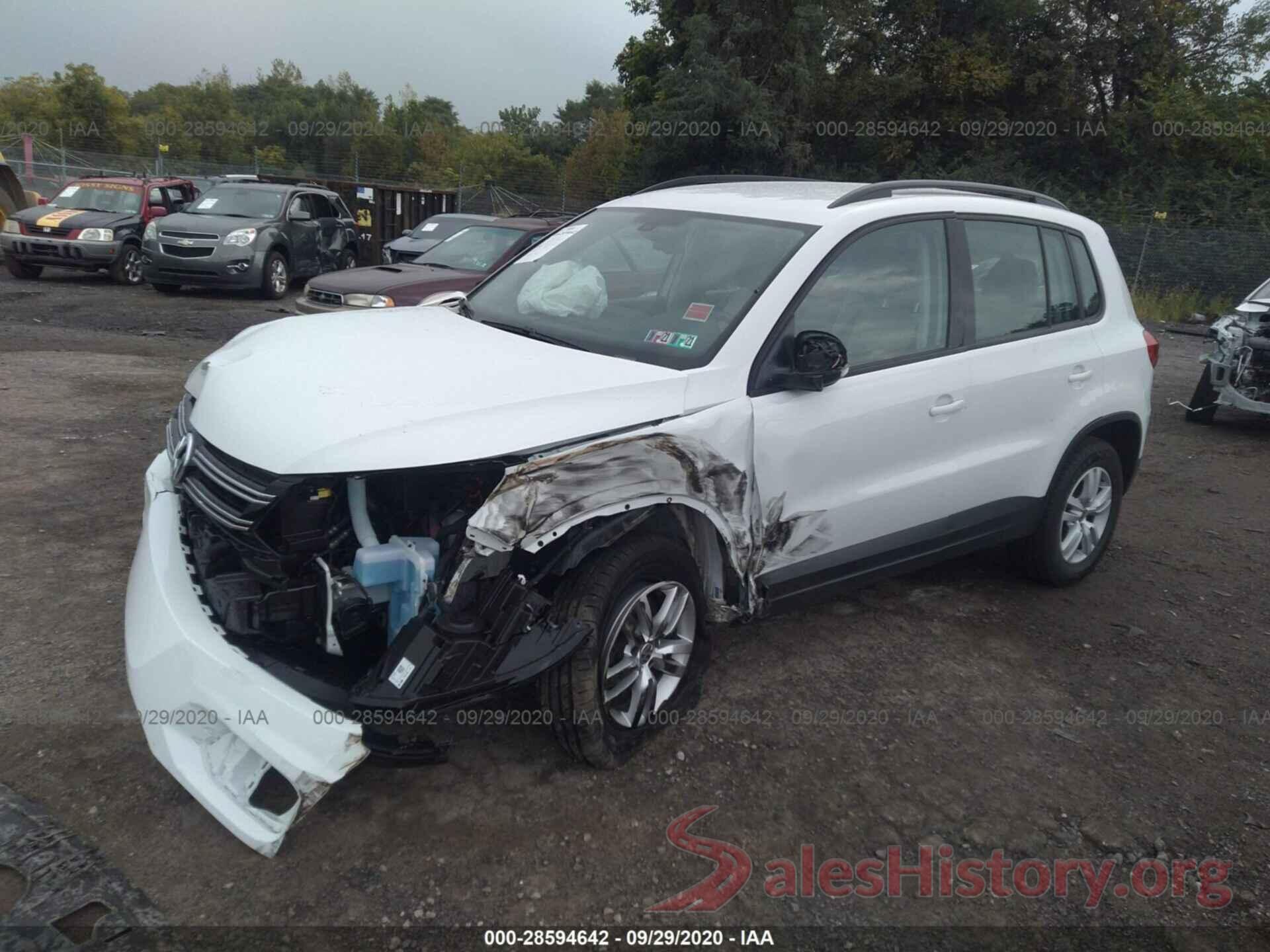 WVGBV7AX0HK011946 2017 VOLKSWAGEN TIGUAN