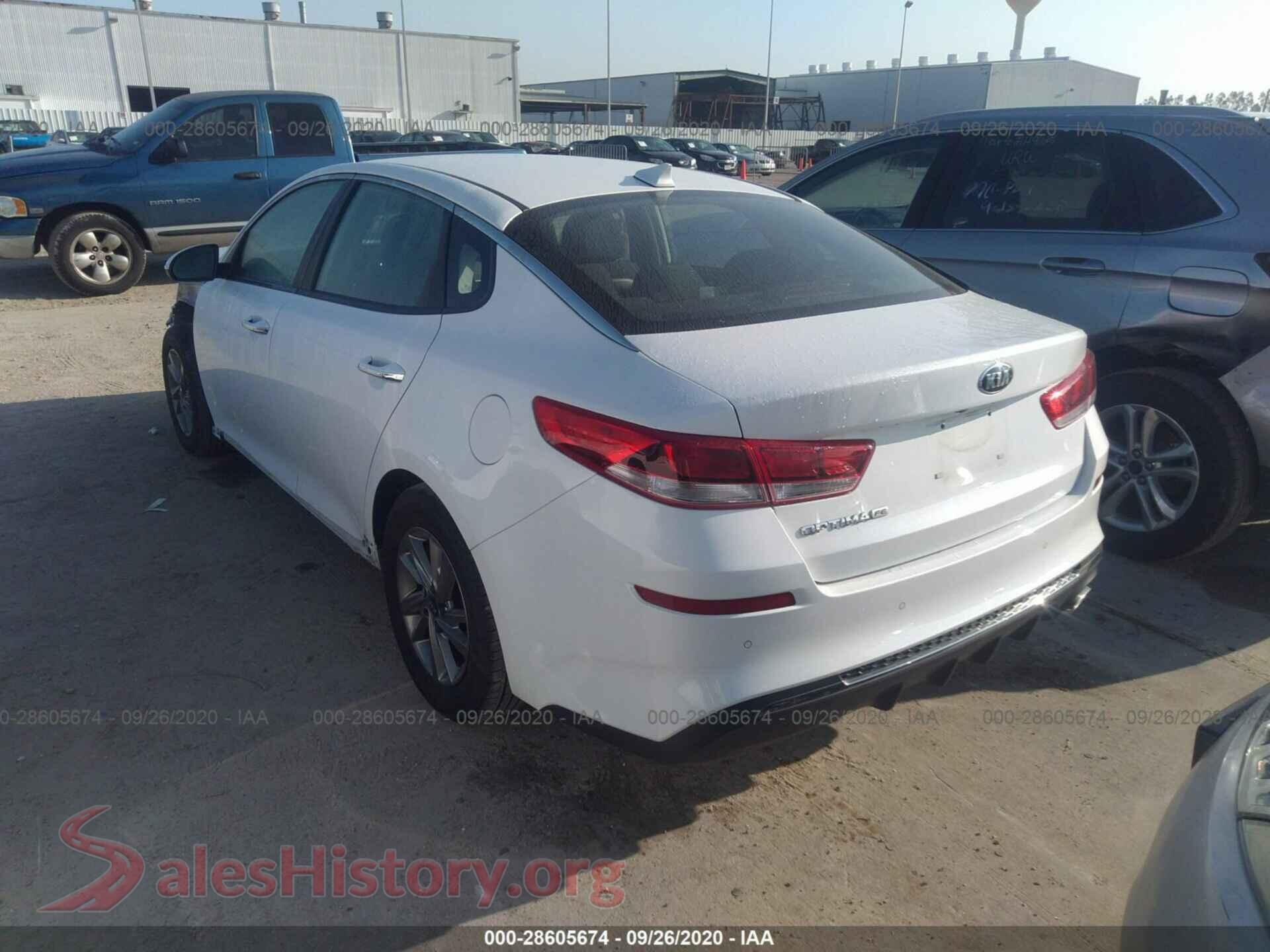 2020 KIA OPTIMA VIN 5XXGT4L38LG381909, driver side view