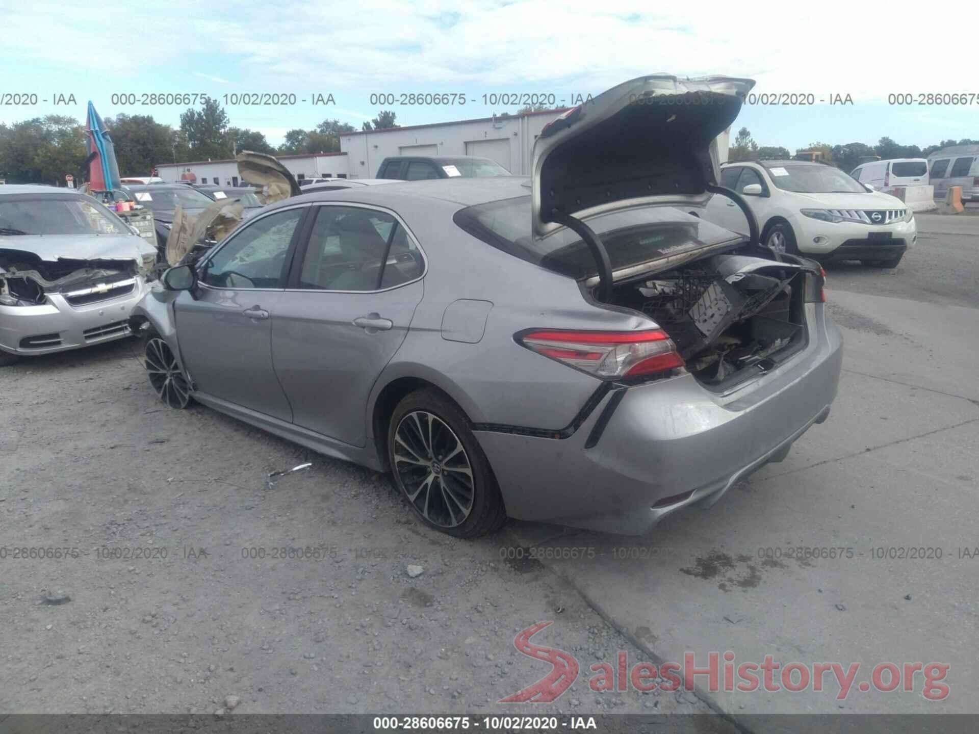 4T1B11HK3KU172662 2019 TOYOTA CAMRY