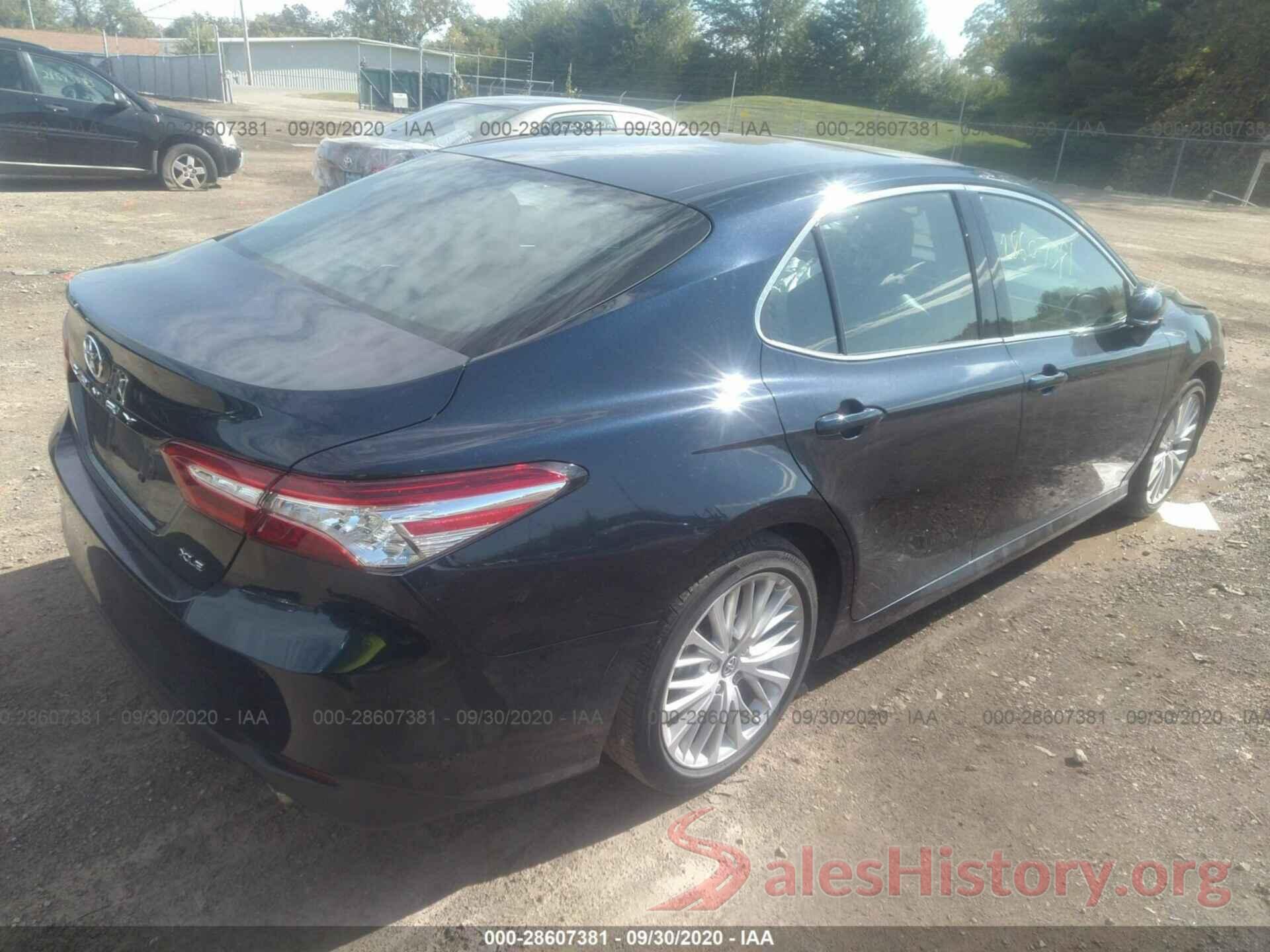 4T1B11HK9JU545010 2018 TOYOTA CAMRY