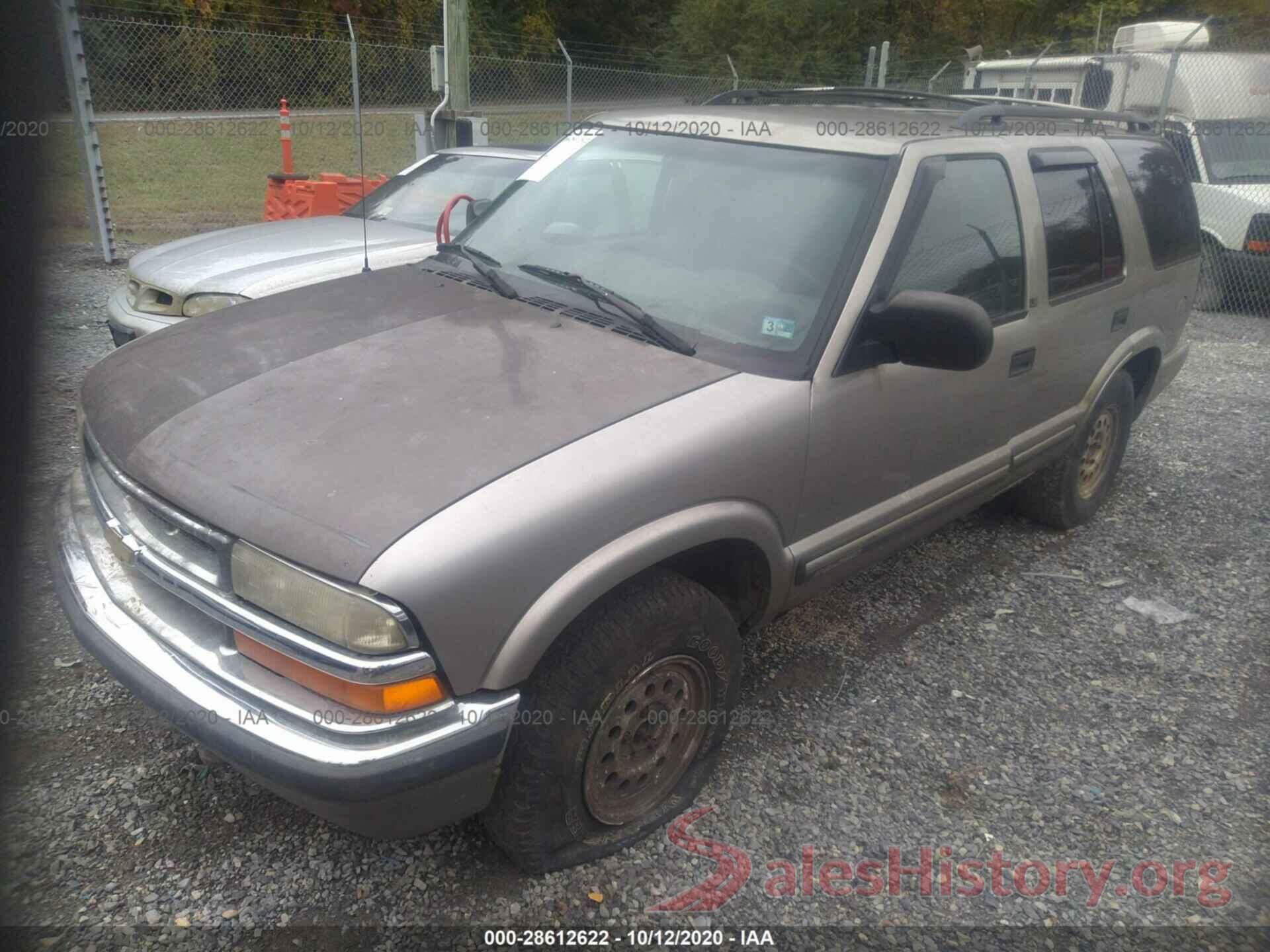 1GNDT13W6Y2342252 2000 CHEVROLET BLAZER