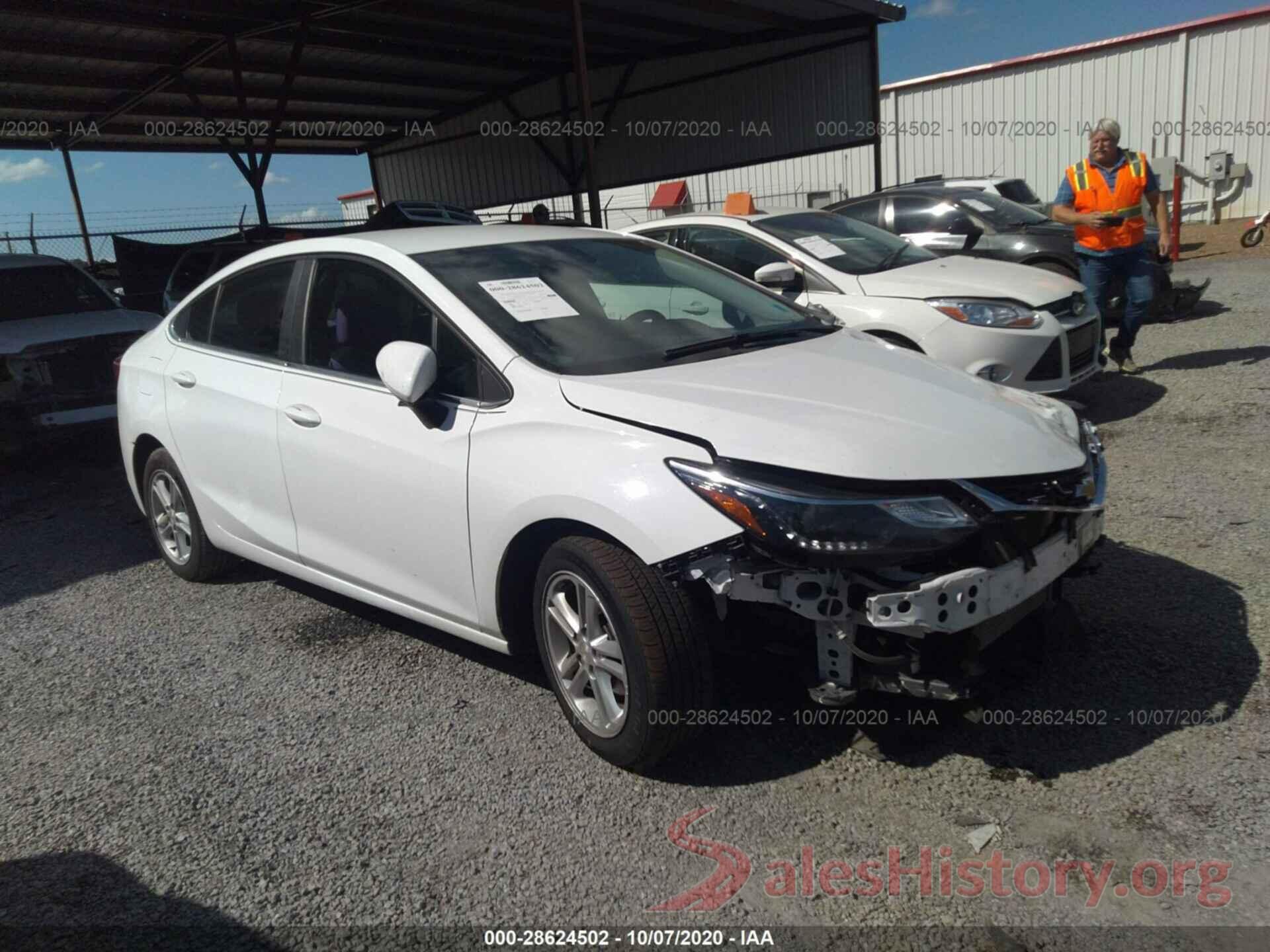 1G1BE5SM0J7126836 2018 CHEVROLET CRUZE