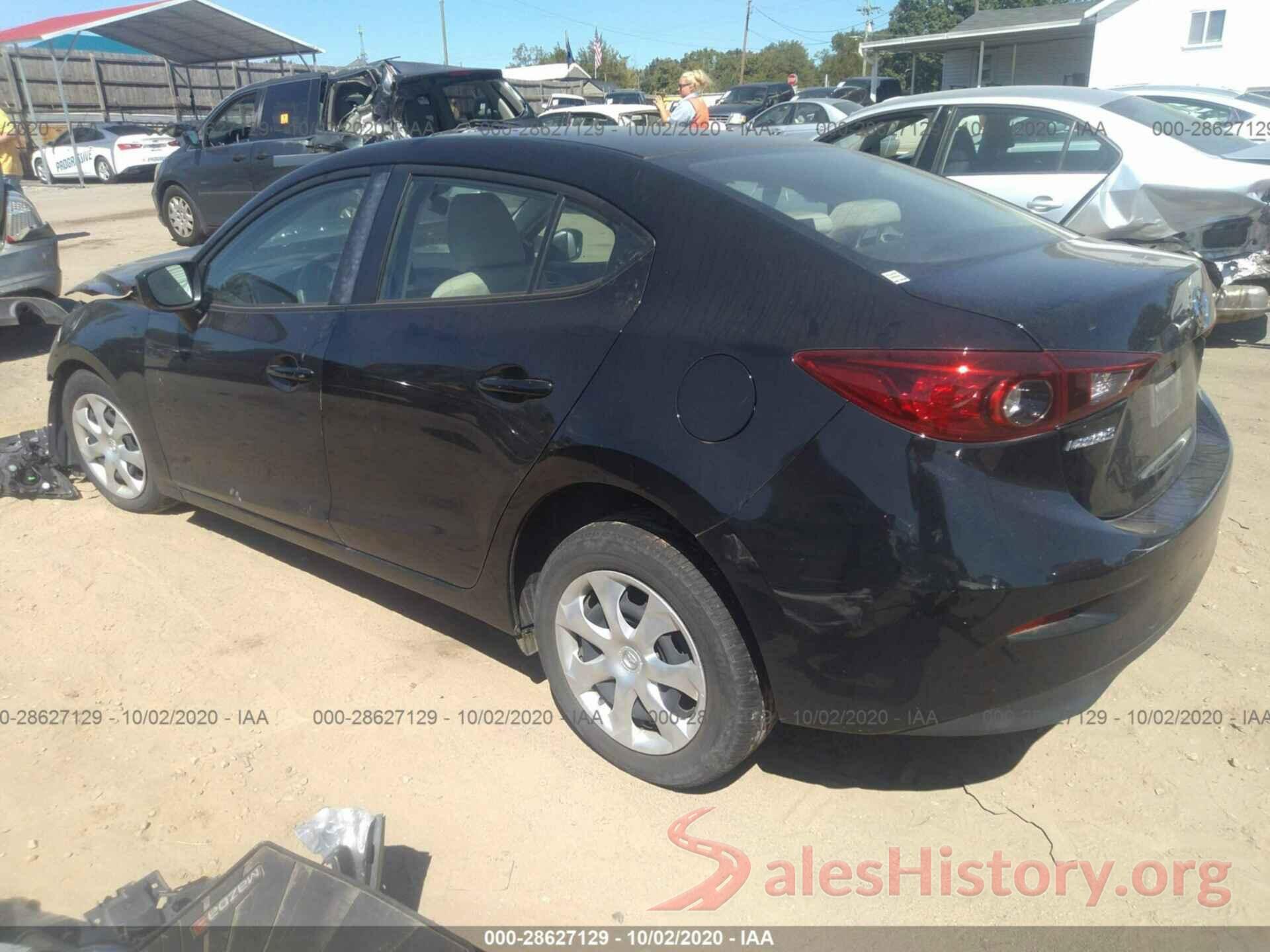 3MZBN1U79JM161739 2018 MAZDA MAZDA3 4-DOOR