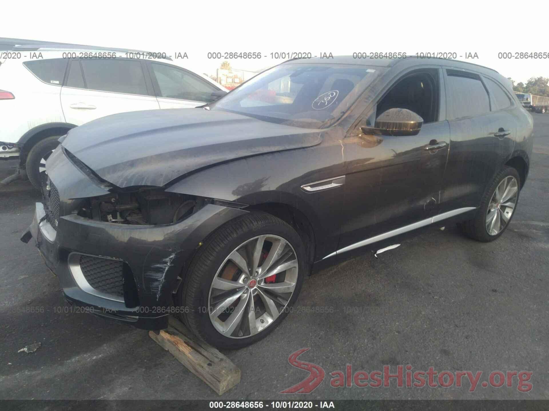 SADCM2BV8HA497704 2017 JAGUAR F-PACE