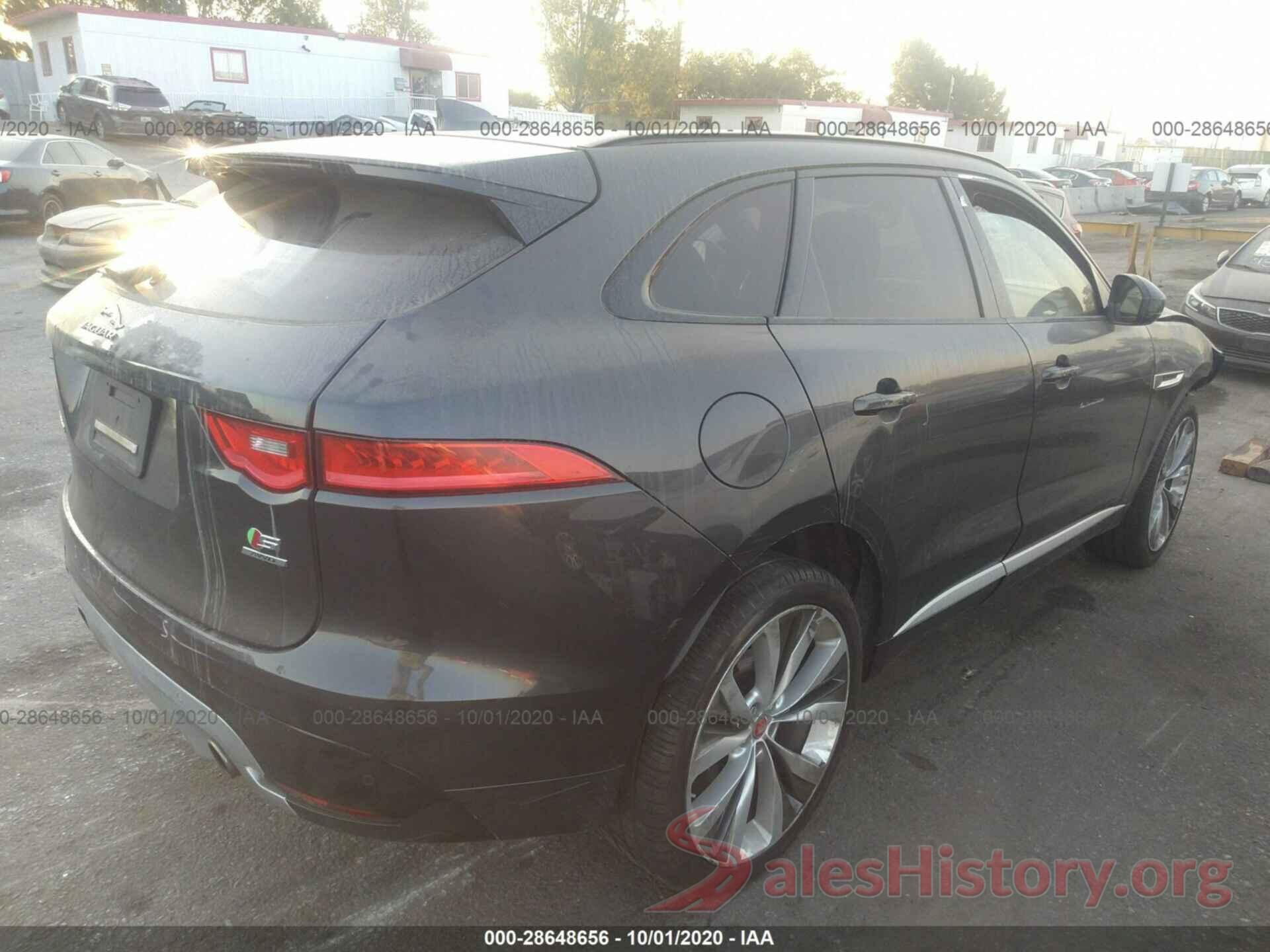 SADCM2BV8HA497704 2017 JAGUAR F-PACE