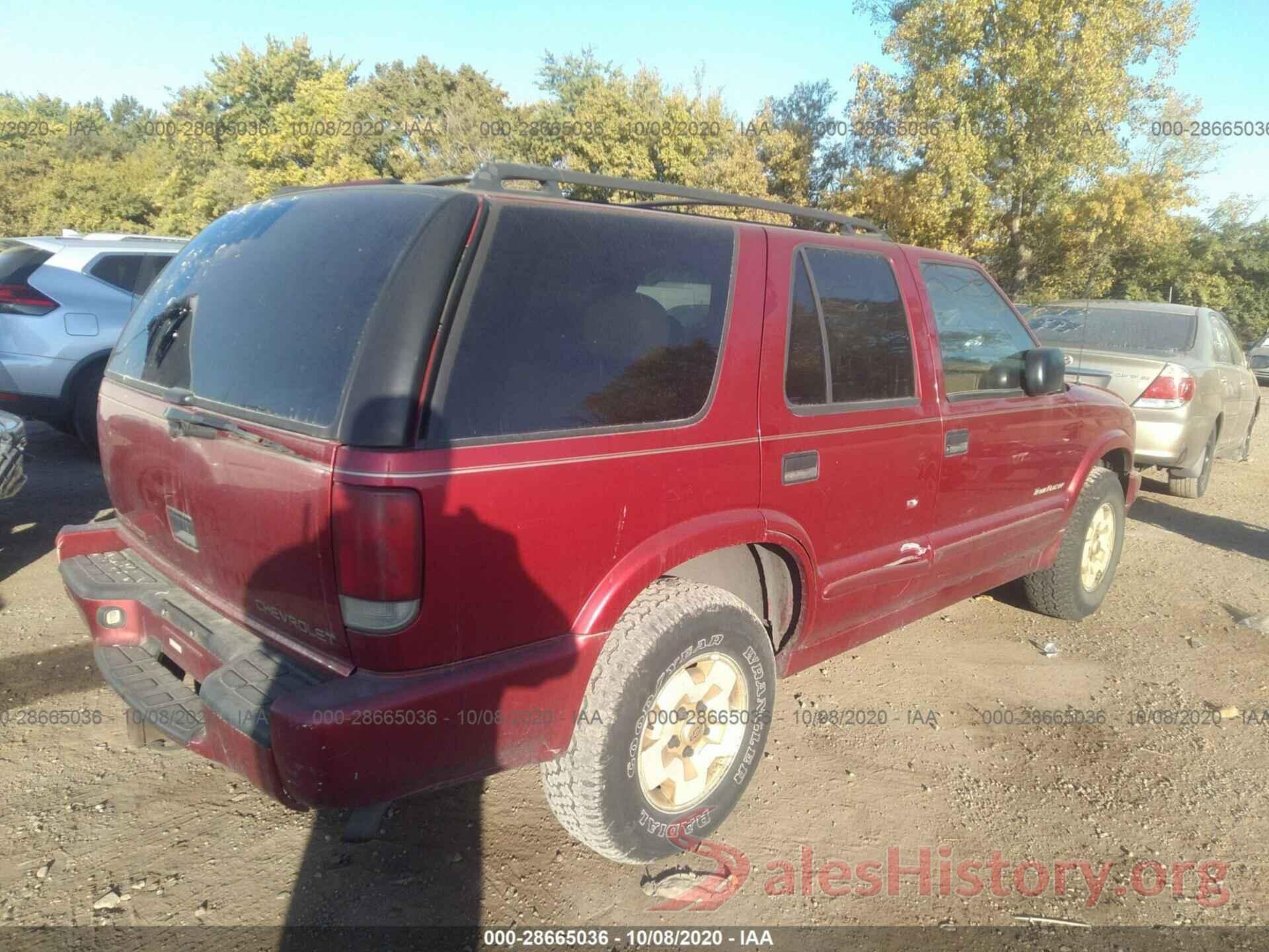 1GNDT13W2Y2142209 2000 CHEVROLET BLAZER