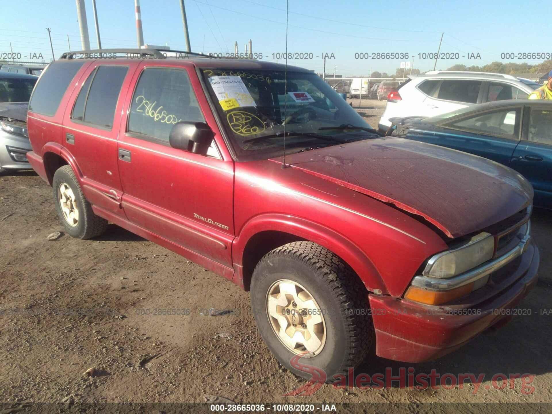 1GNDT13W2Y2142209 2000 CHEVROLET BLAZER