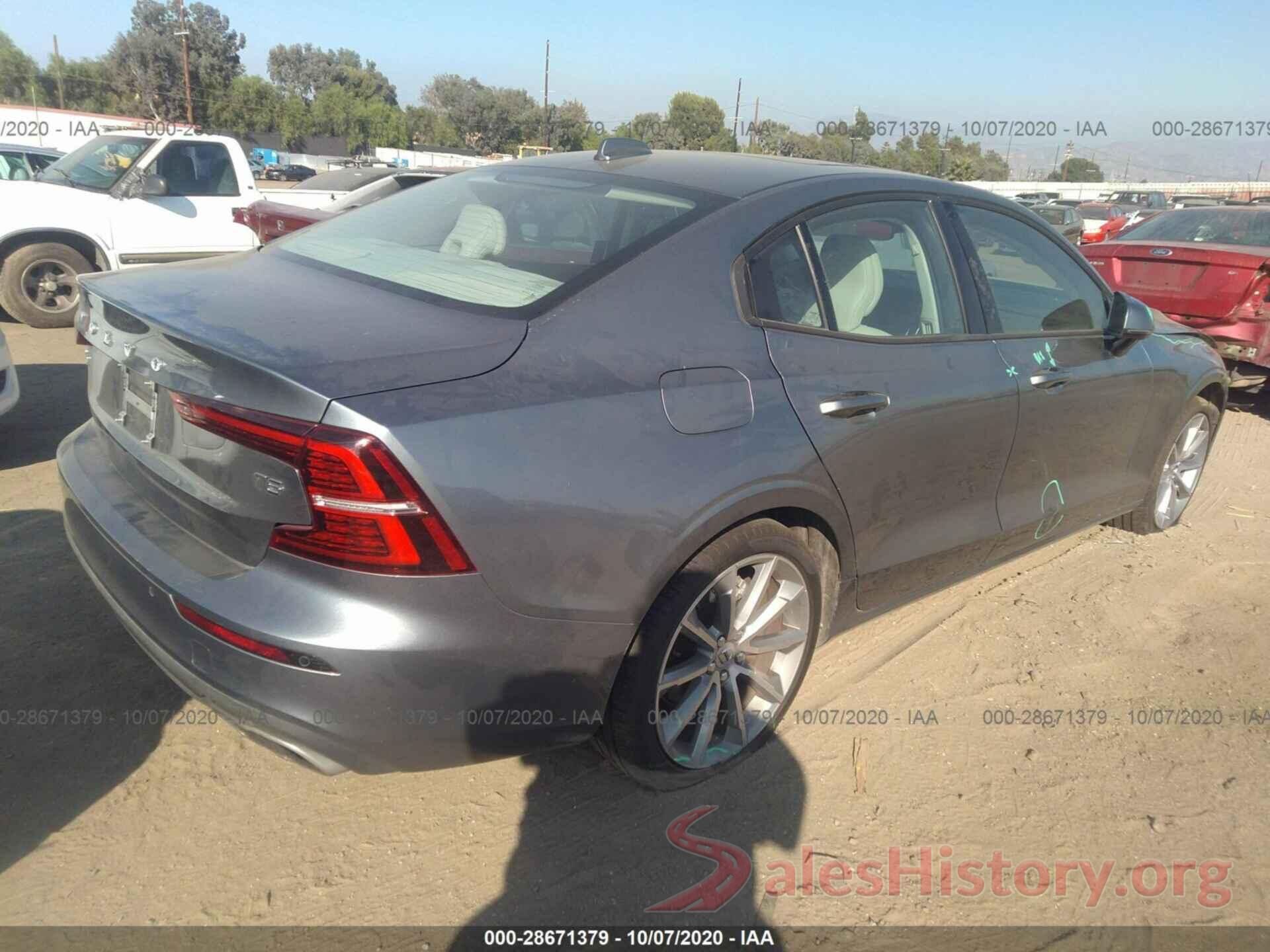 7JR102FK1KG014851 2019 VOLVO S60