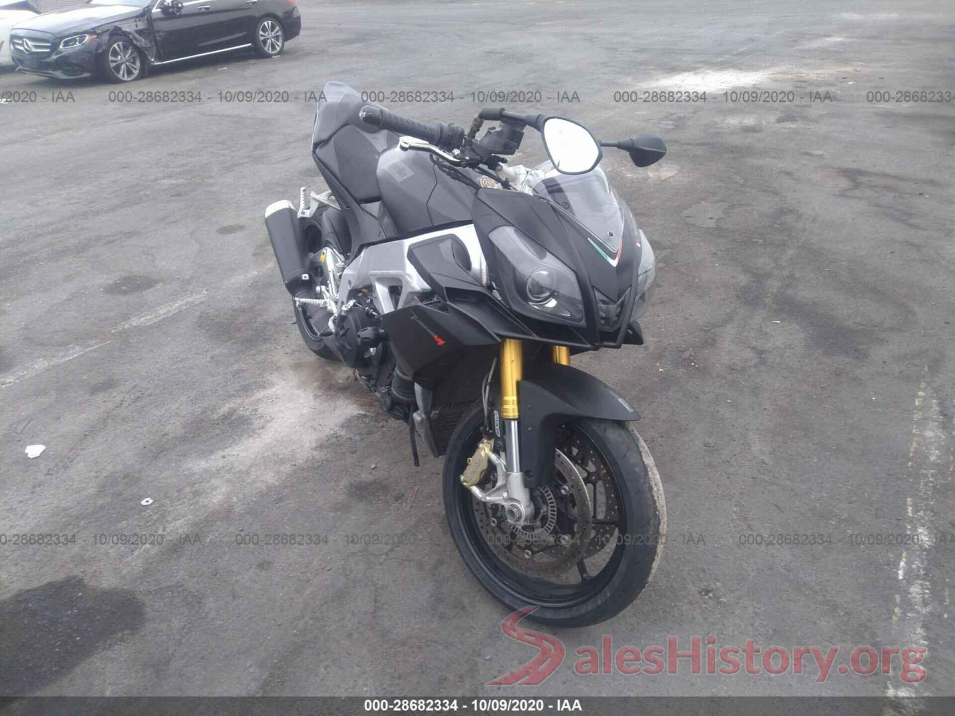 ZD4TYCA01ES000143 2014 APRILIA TUONO