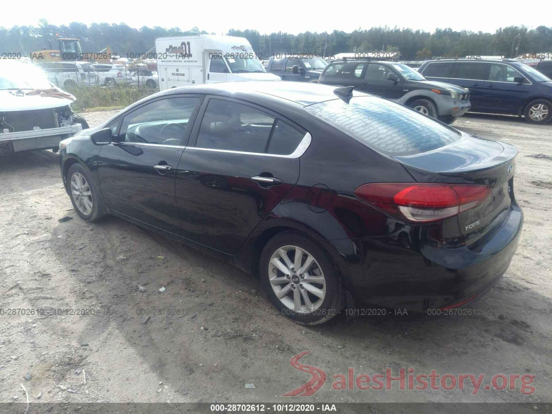 3KPFL4A7XHE079829 2017 KIA FORTE