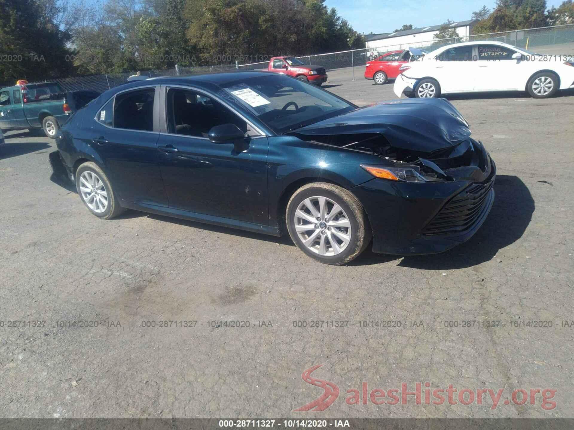 4T1B11HK5JU558286 2018 TOYOTA CAMRY