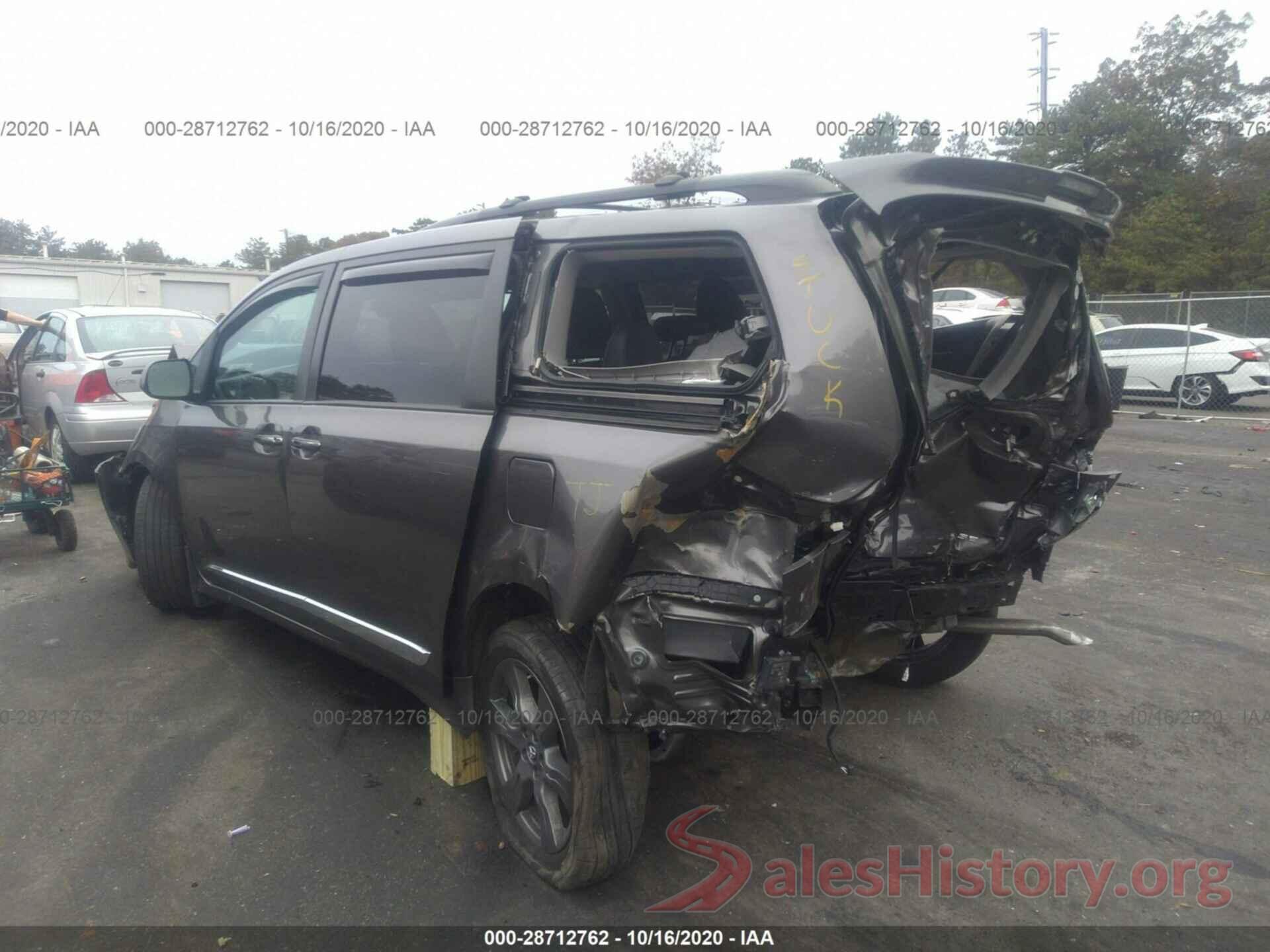 5TDXZ3DC5JS957149 2018 TOYOTA SIENNA