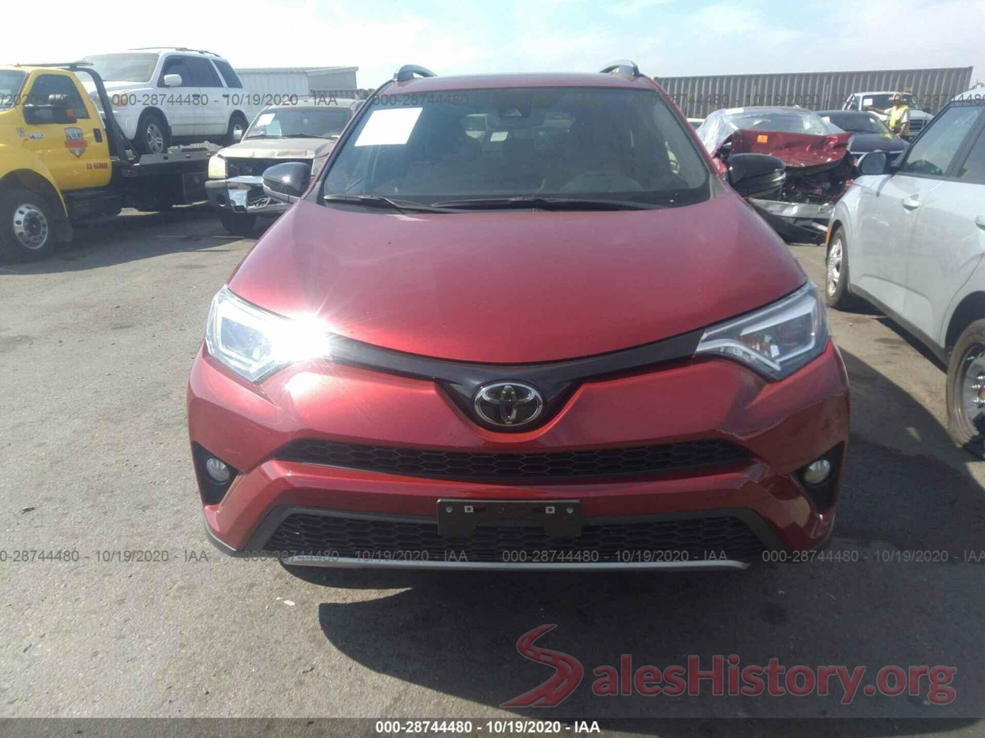 JTMNFREVXJD125062 2018 TOYOTA RAV4