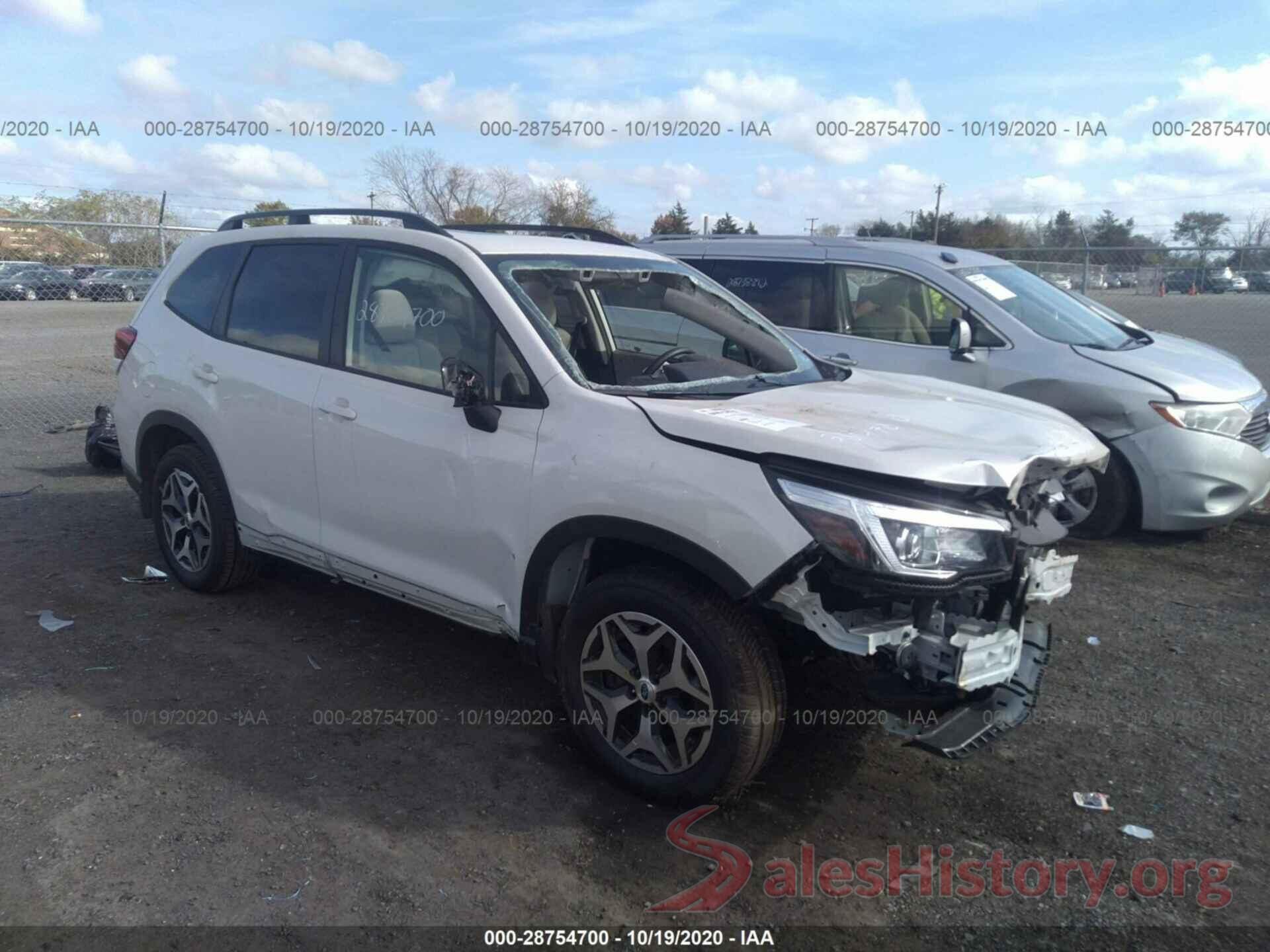 JF2SKAEC7KH525543 2019 SUBARU FORESTER